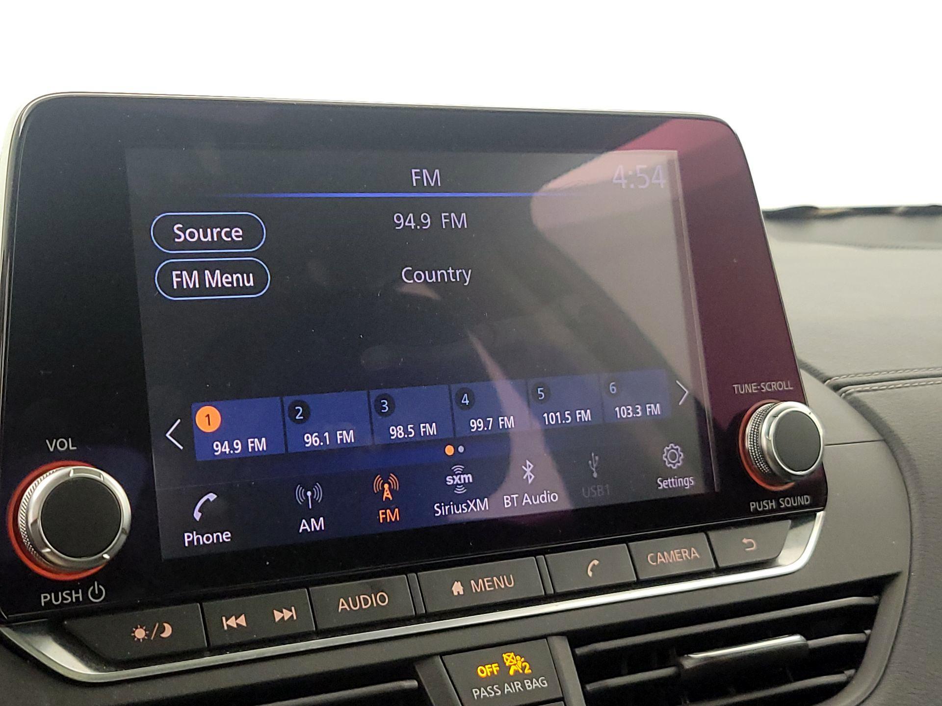 Thumbnail: 2019 Nissan Altima - 15