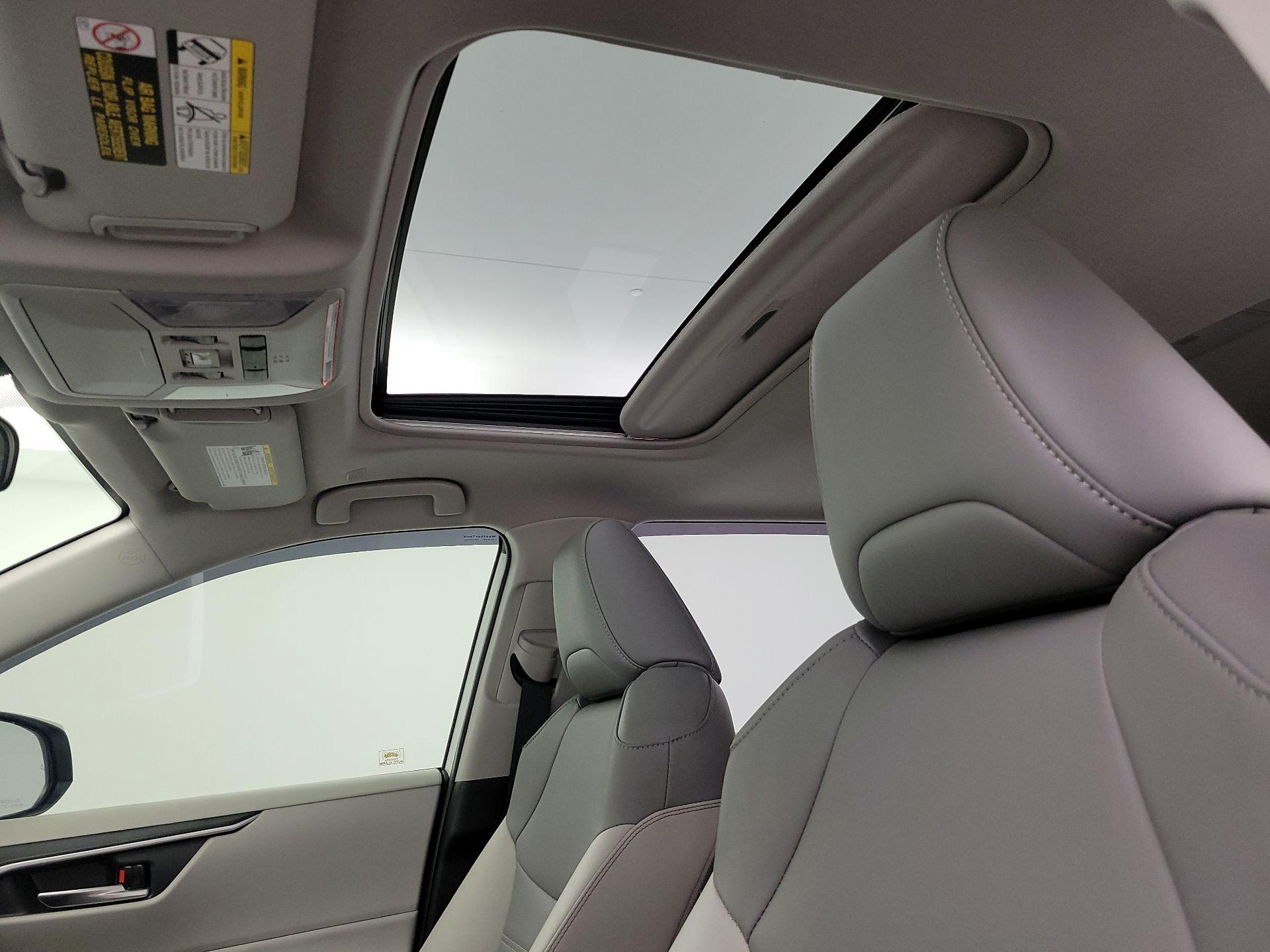 Thumbnail: 2024 Toyota RAV4 - 19