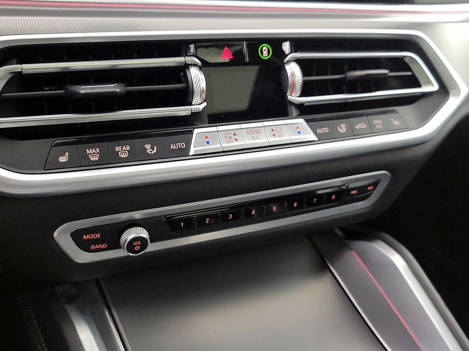 Thumbnail: 2021 BMW X6 - 17
