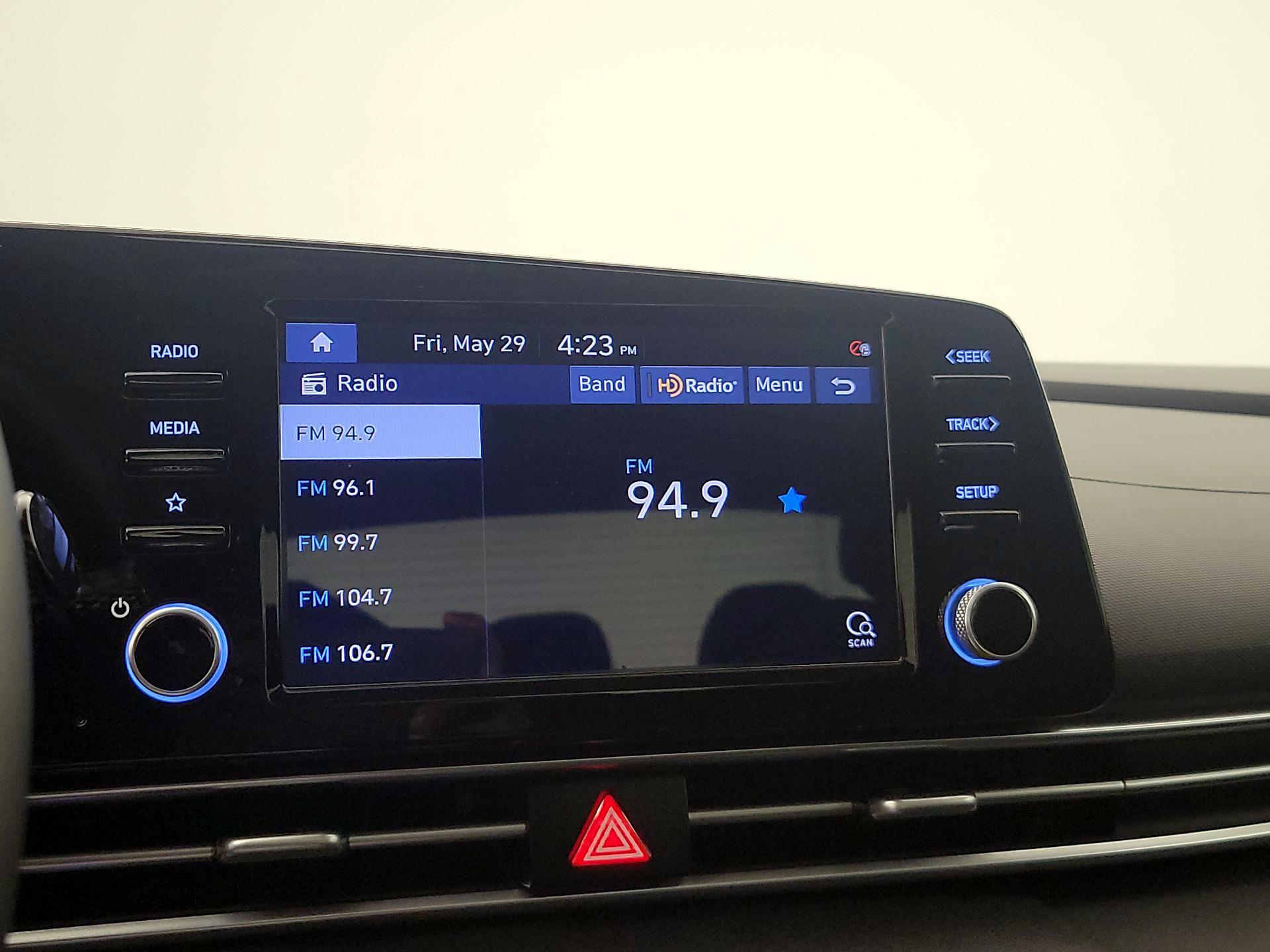 Thumbnail: 2021 Hyundai Elantra - 15