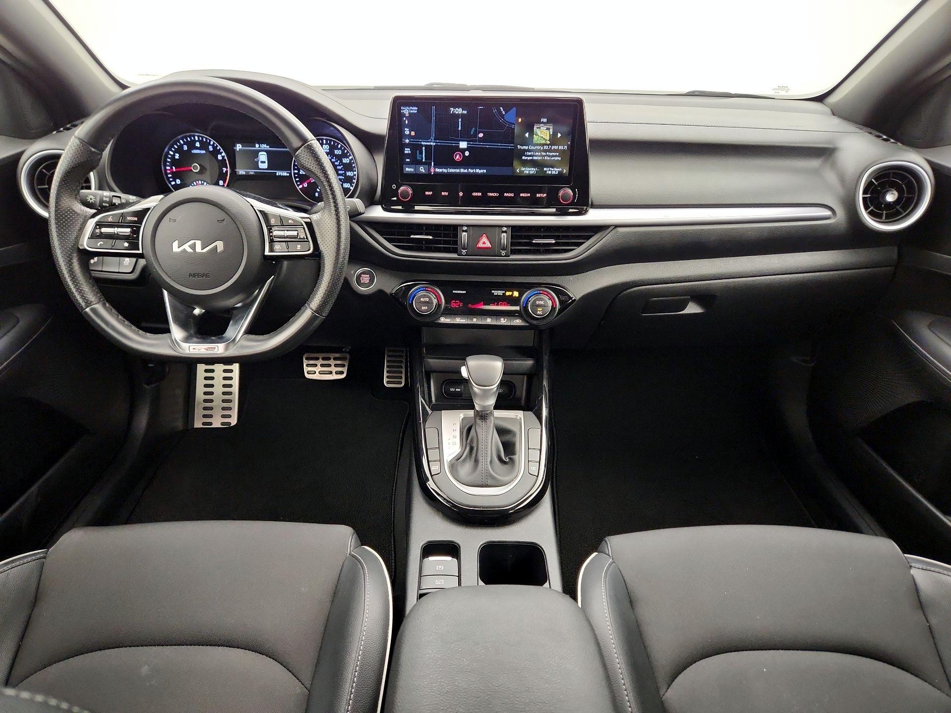Thumbnail: 2024 Kia Forte - 9