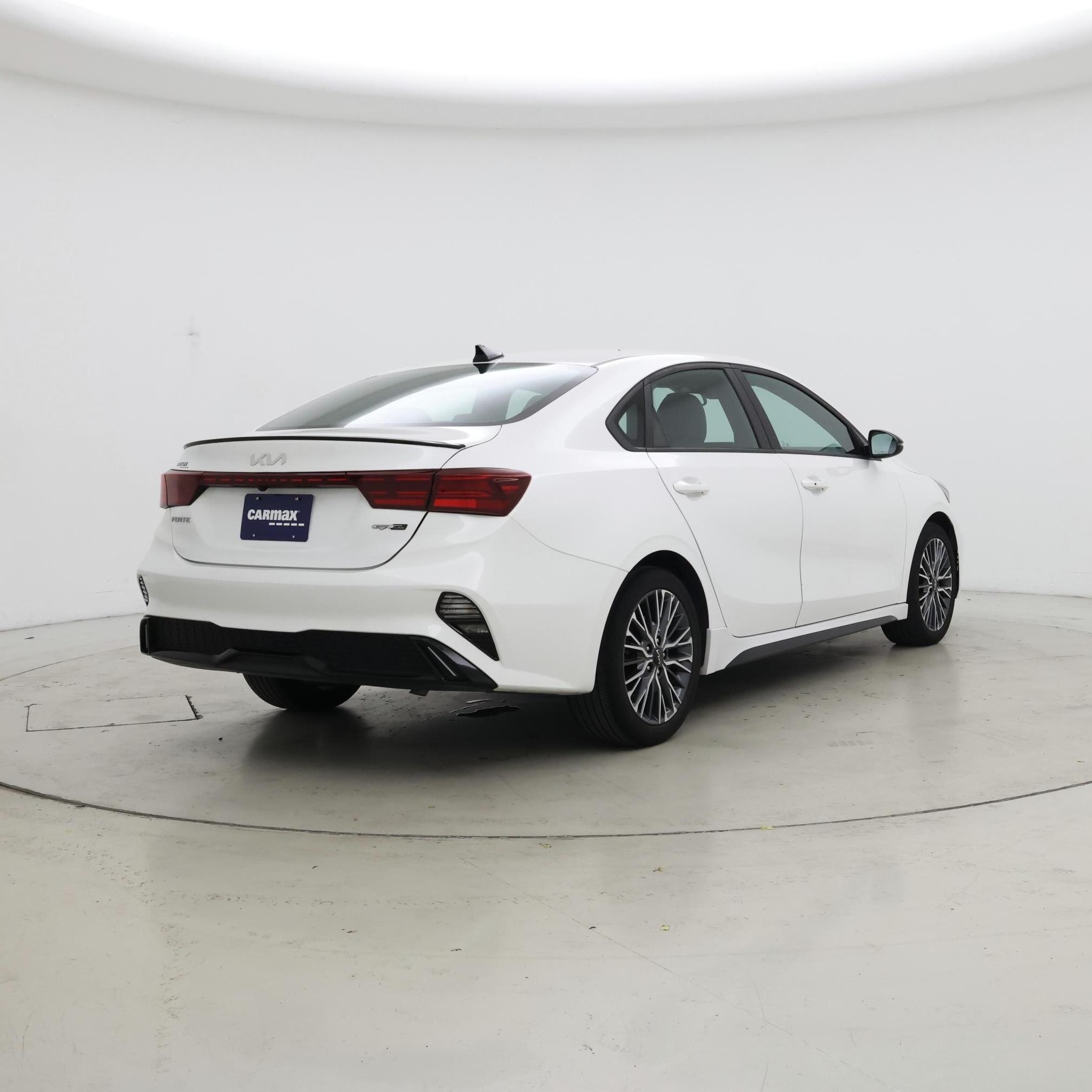 Thumbnail: 2024 Kia Forte - 8
