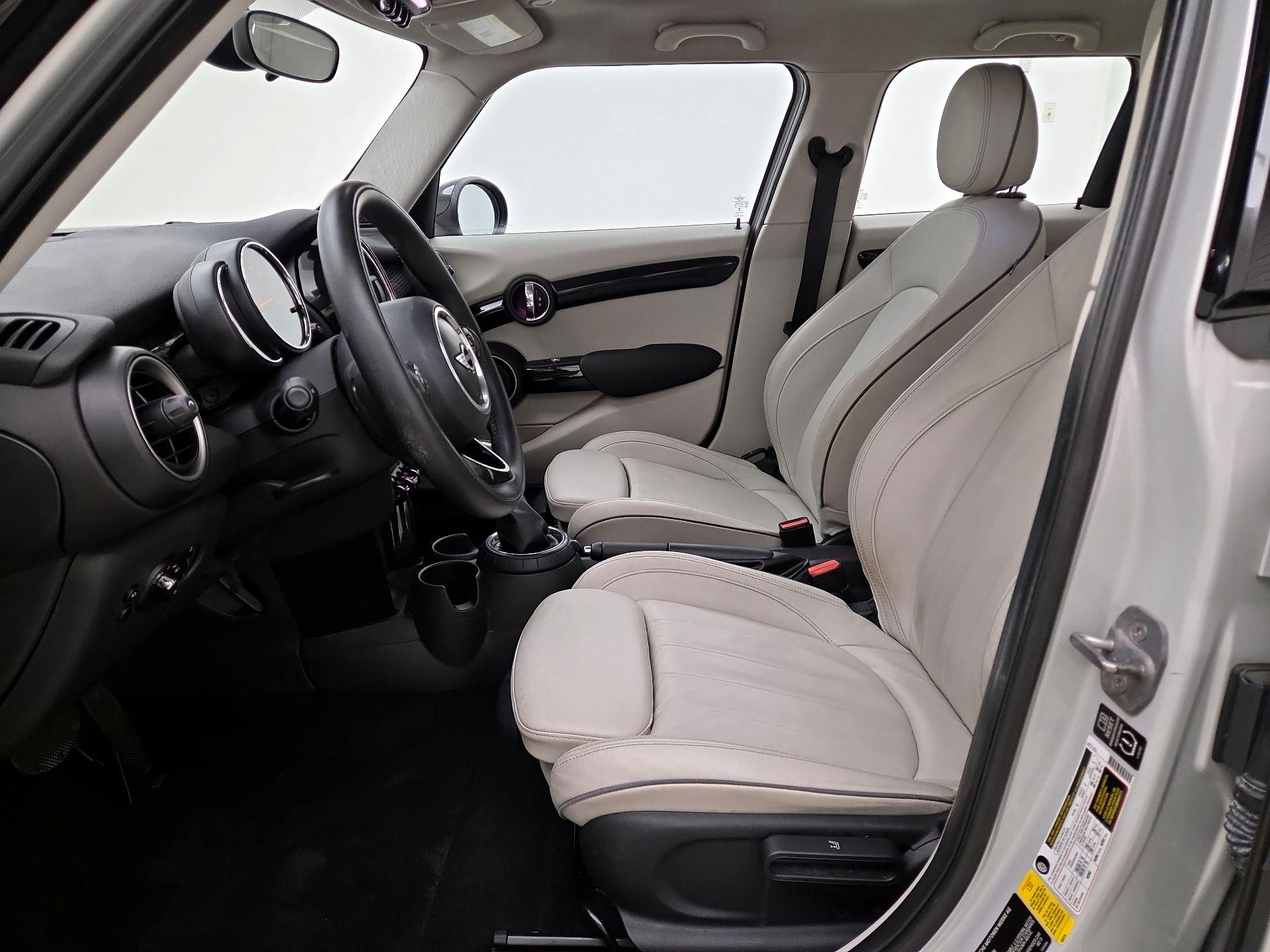 Thumbnail: 2015 MINI Cooper Hardtop - 11