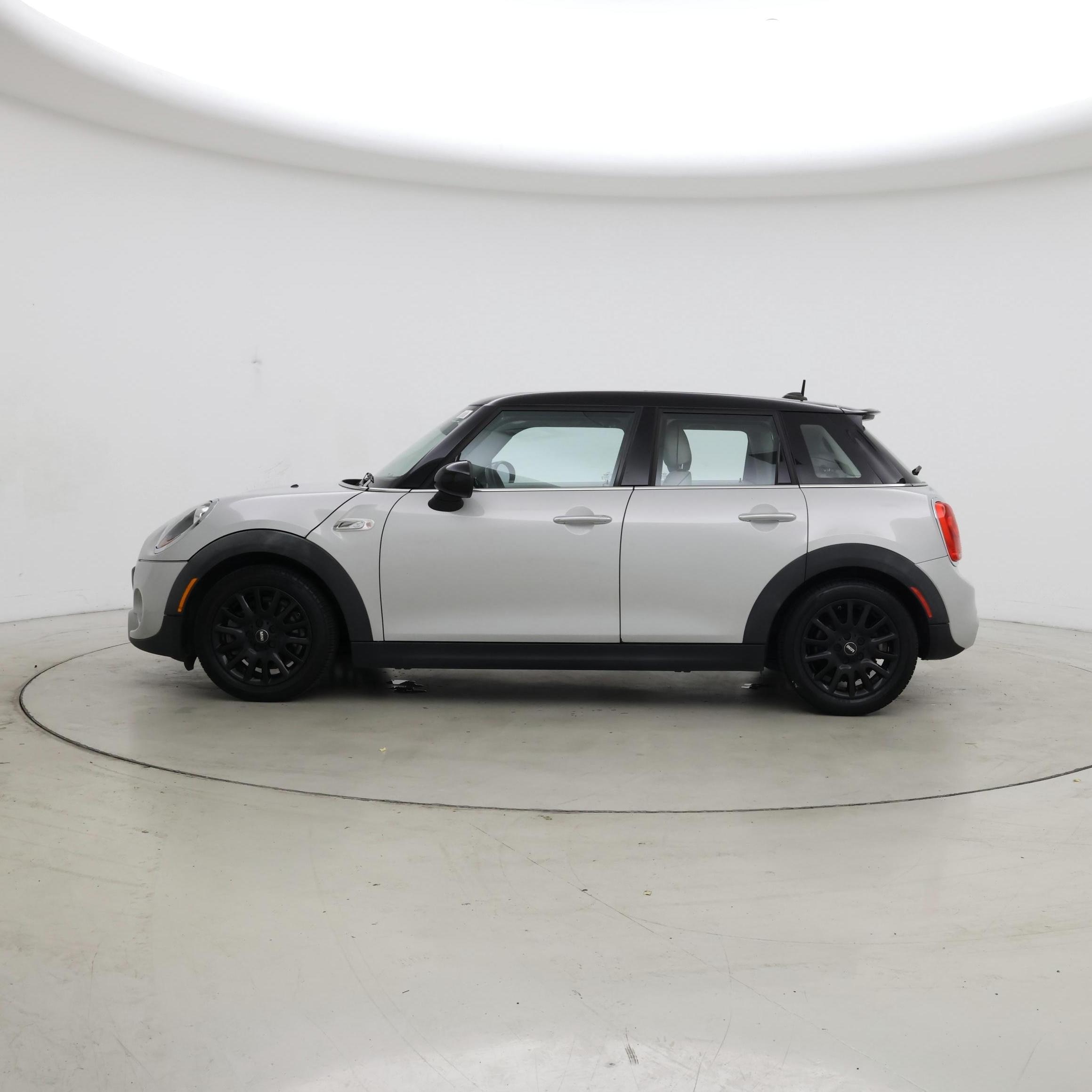 Thumbnail: 2015 MINI Cooper Hardtop - 3