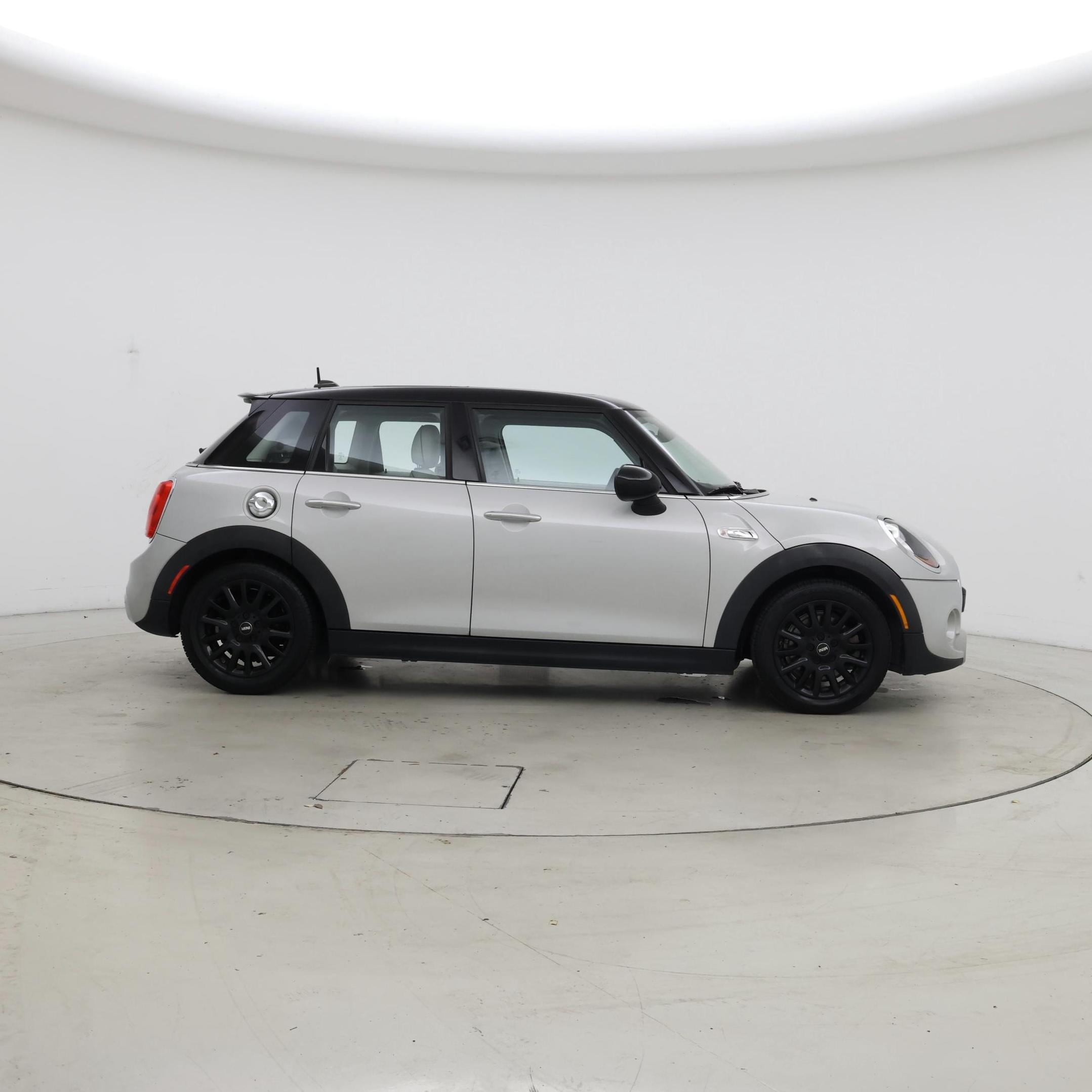 Thumbnail: 2015 MINI Cooper Hardtop - 7