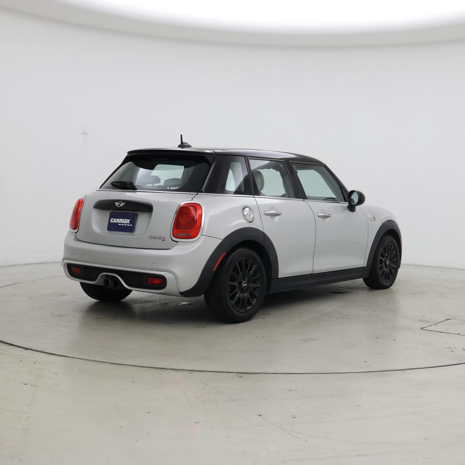 Thumbnail: 2015 MINI Cooper Hardtop - 8