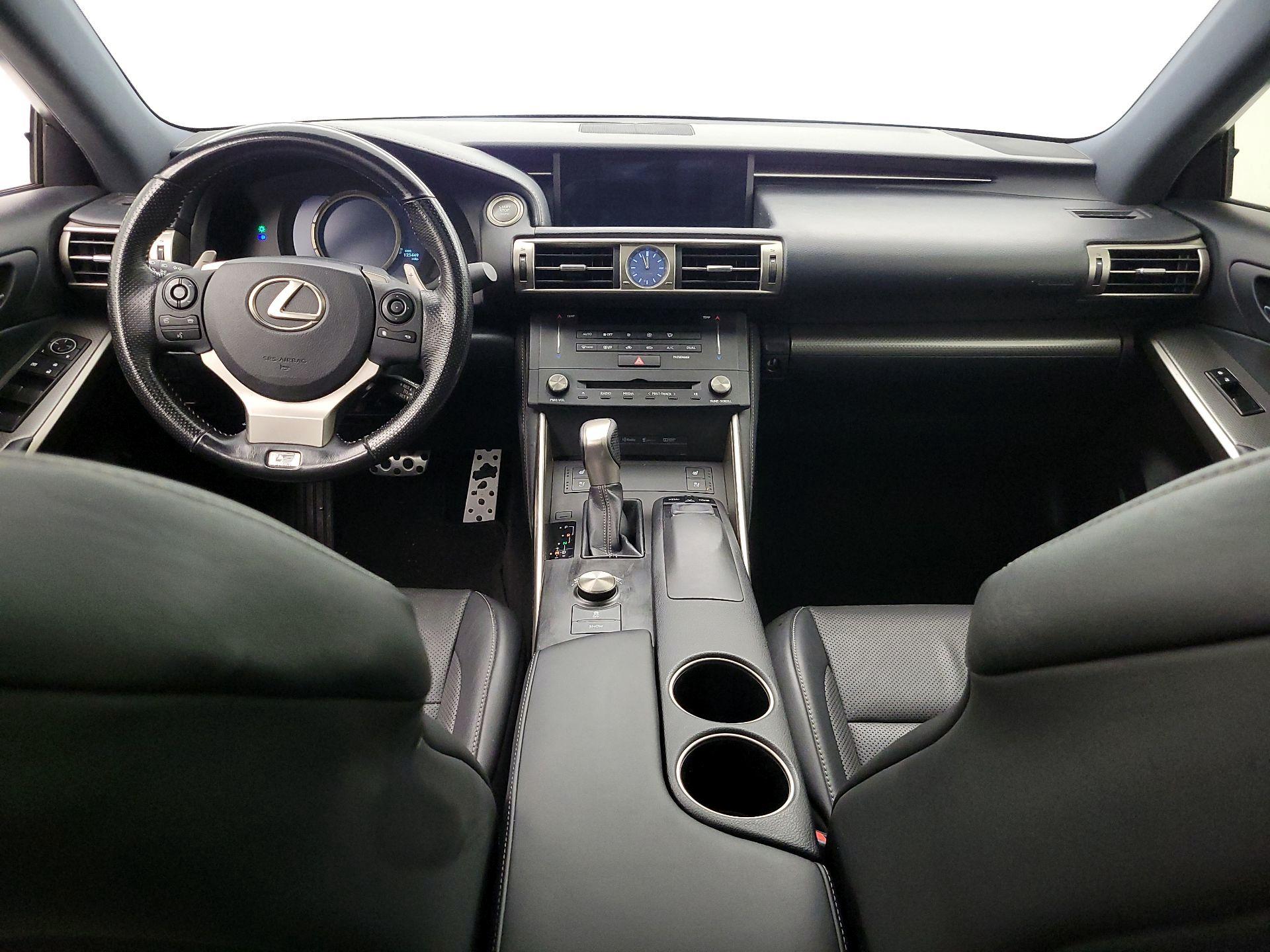 Thumbnail: 2016 Lexus IS - 9