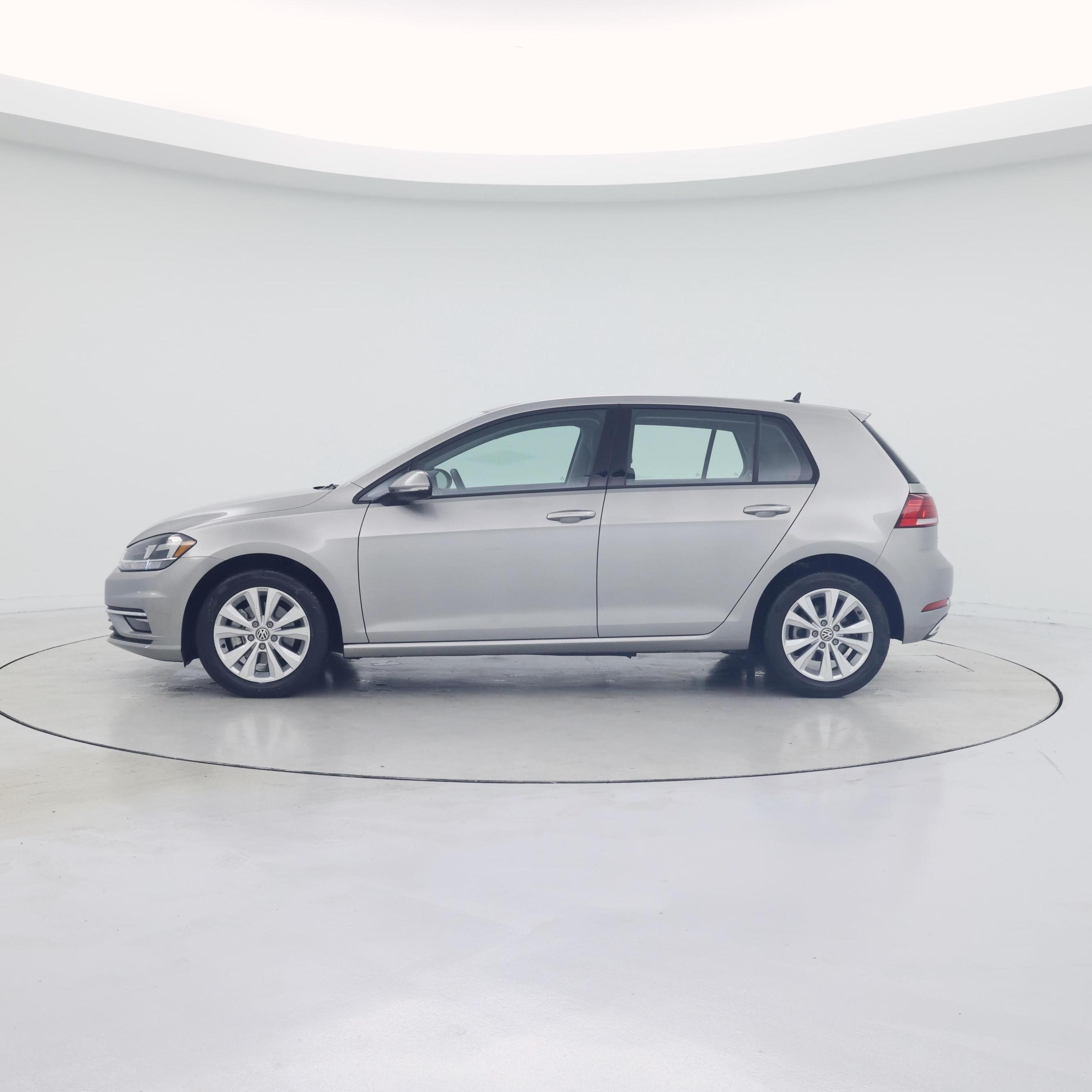 Thumbnail: 2018 Volkswagen Golf - 3