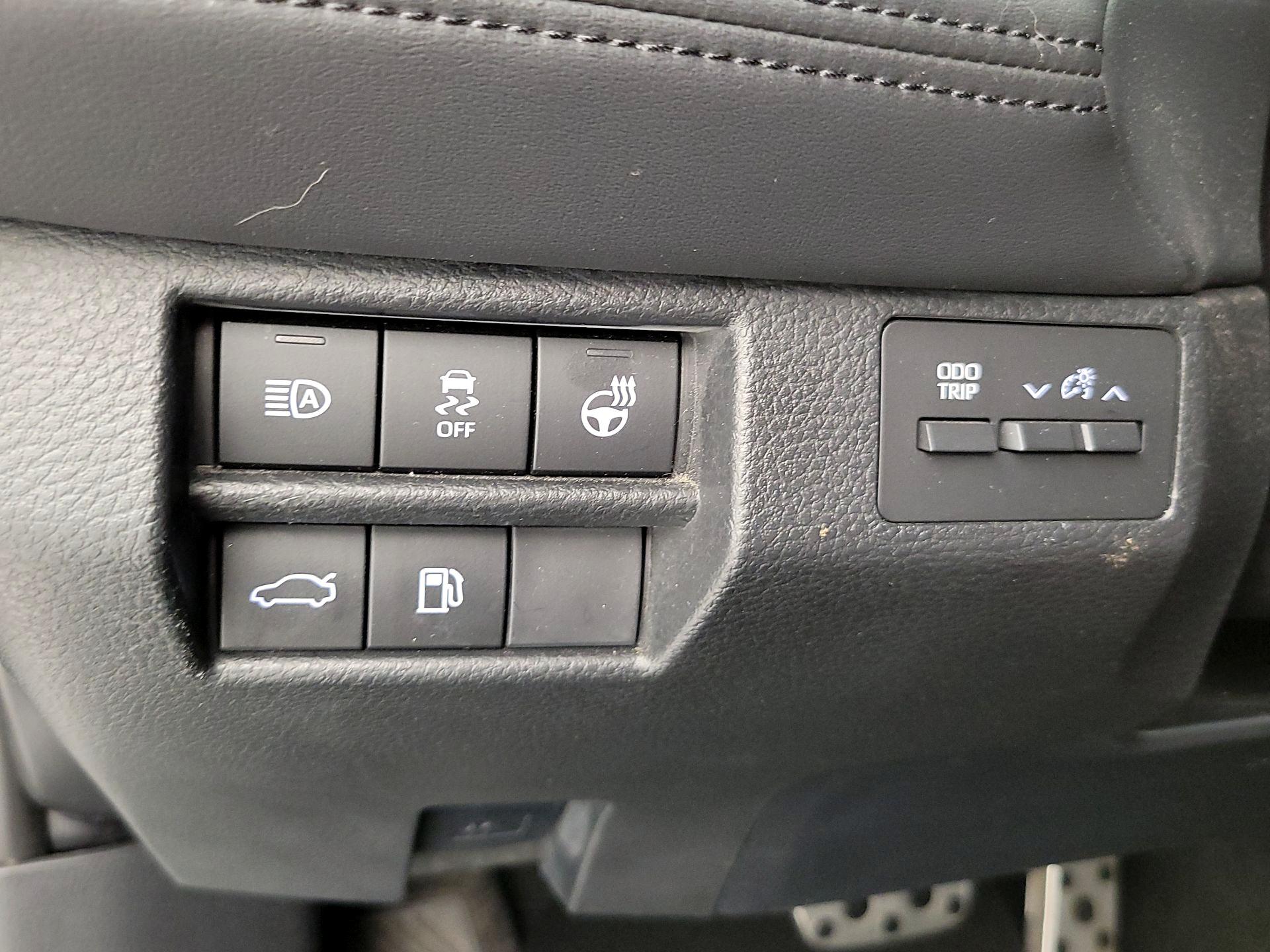 Thumbnail: 2019 Toyota Avalon - 13