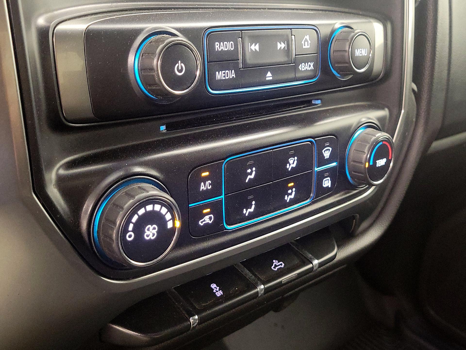Thumbnail: 2015 Chevrolet Silverado 1500 - 15