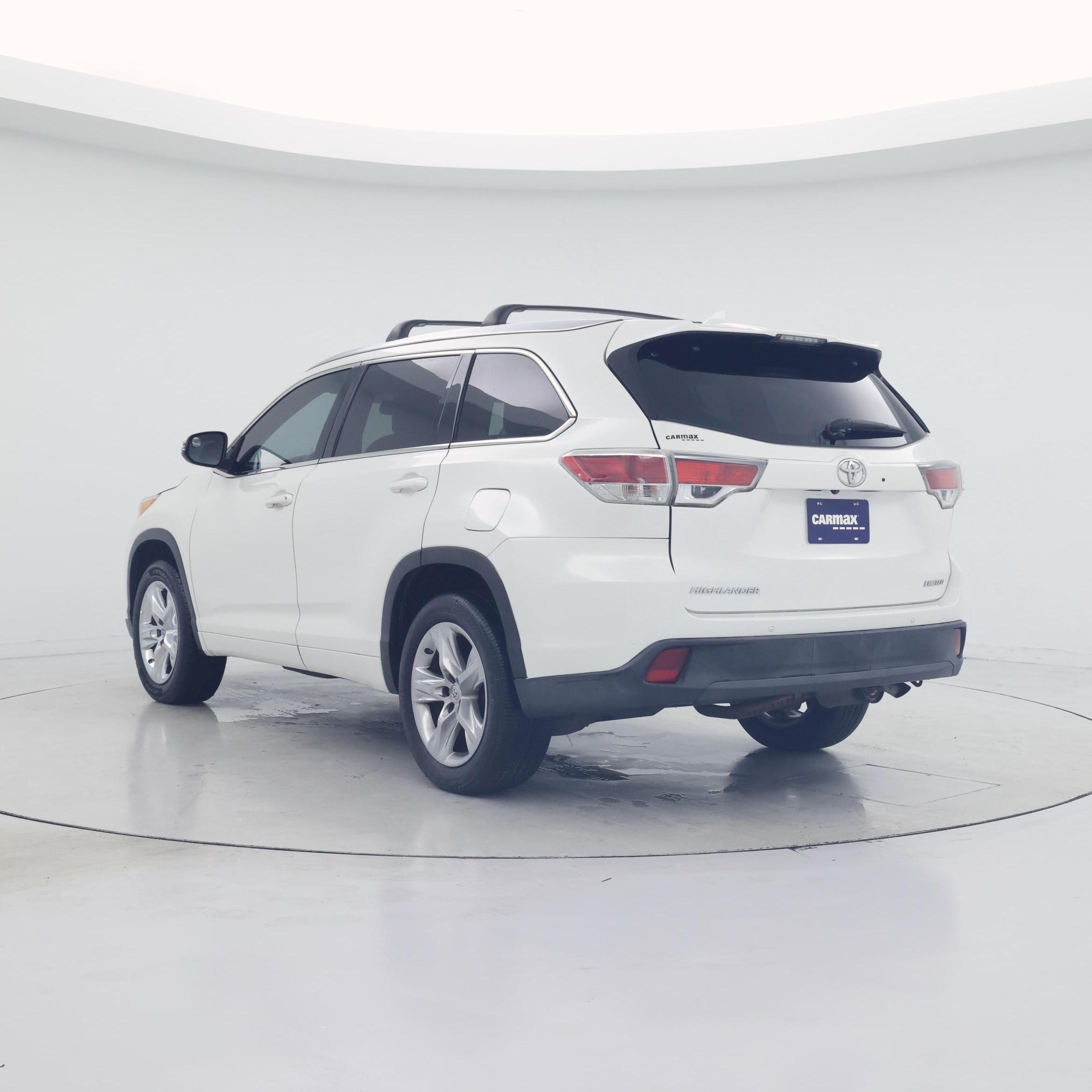 Thumbnail: 2015 Toyota Highlander - 2