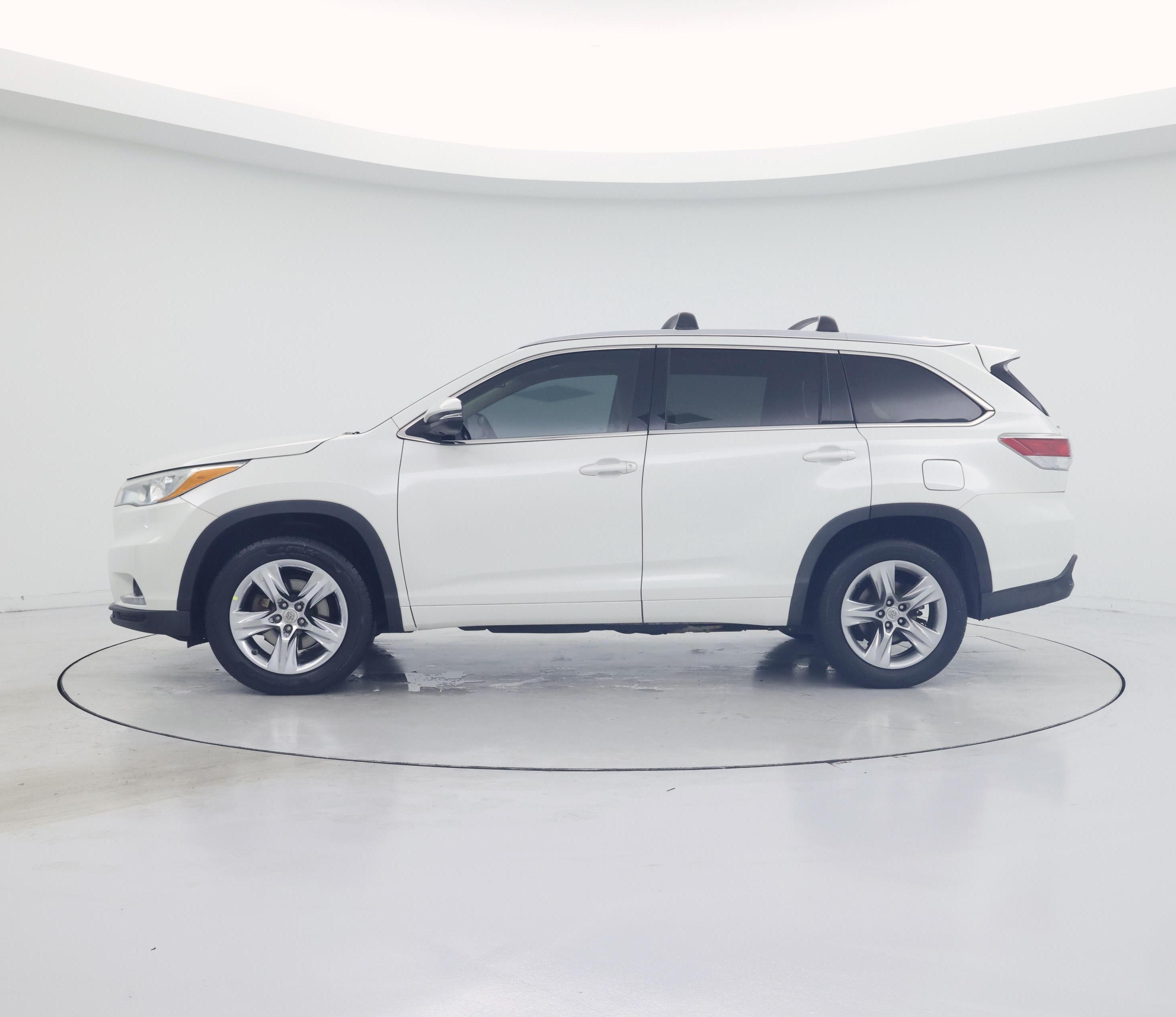 Thumbnail: 2015 Toyota Highlander - 3