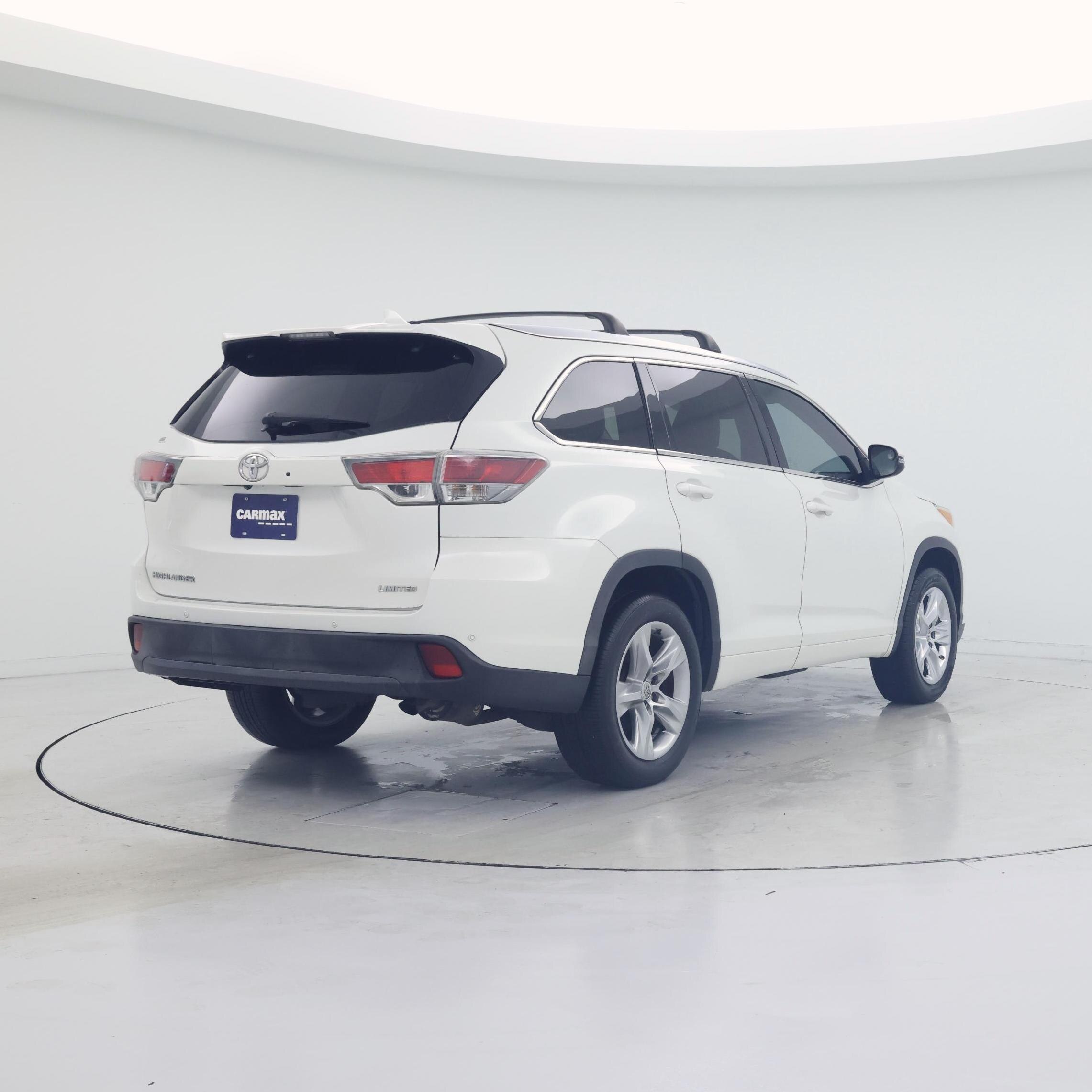 Thumbnail: 2015 Toyota Highlander - 8
