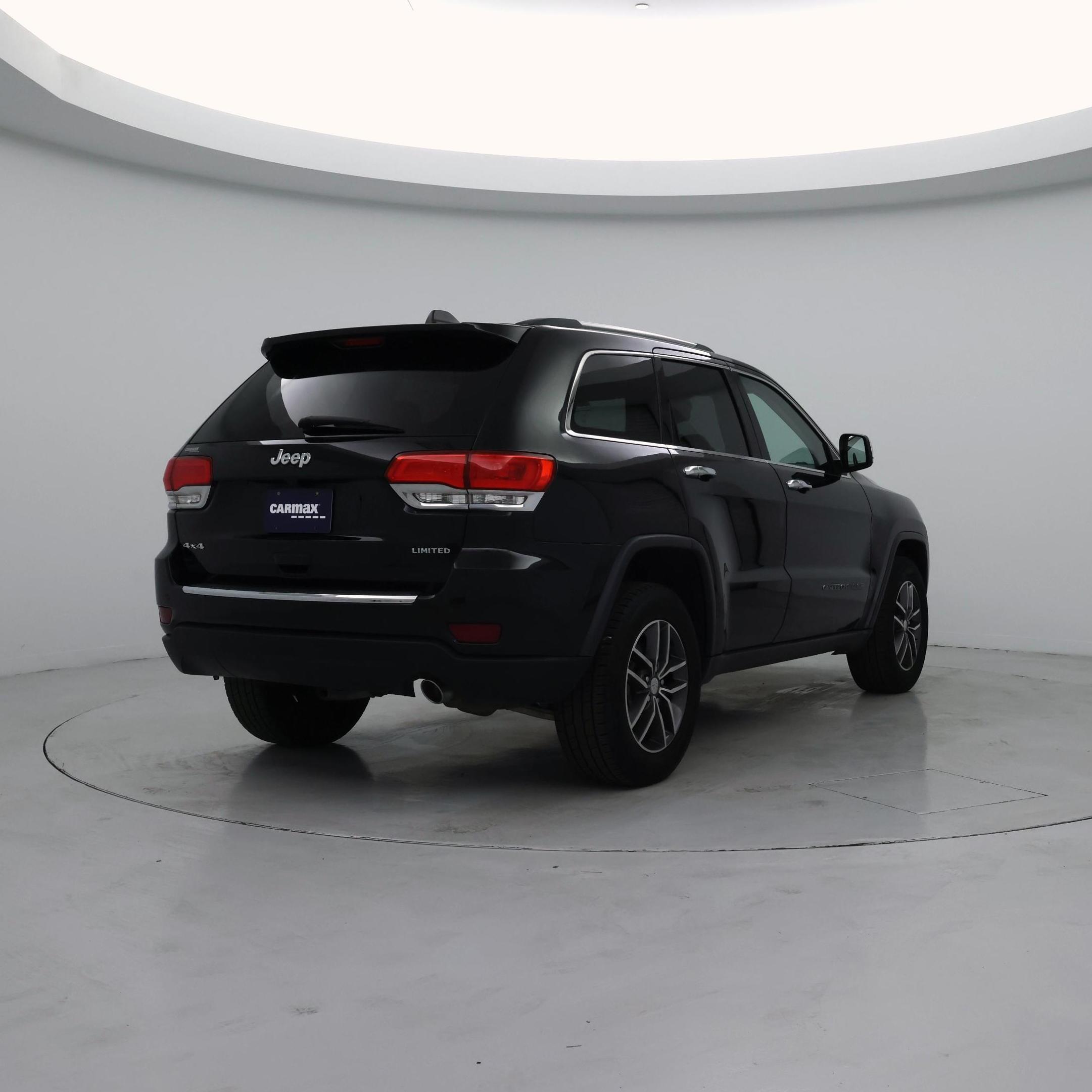 Thumbnail: 2018 Jeep Grand Cherokee - 8