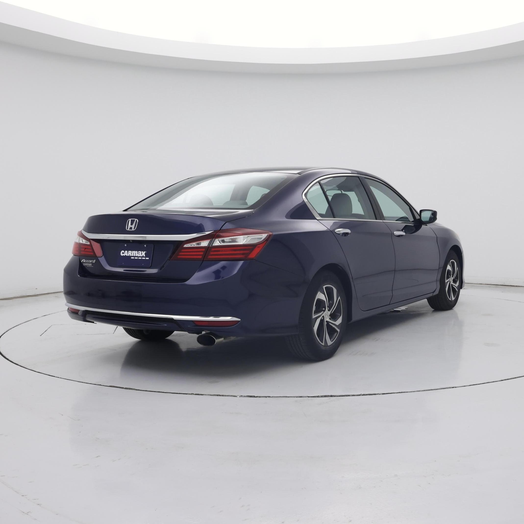 Thumbnail: 2016 Honda Accord - 8