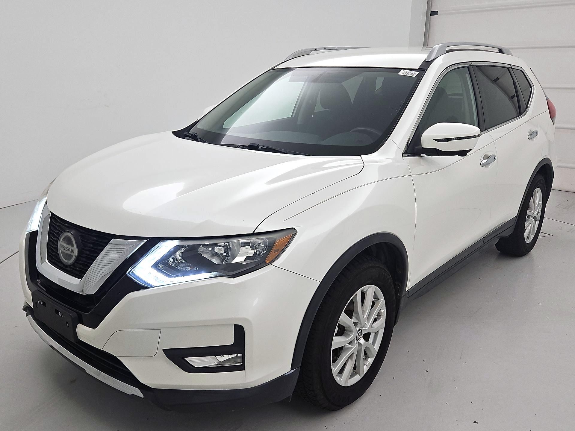 Thumbnail: 2018 Nissan Rogue - 3