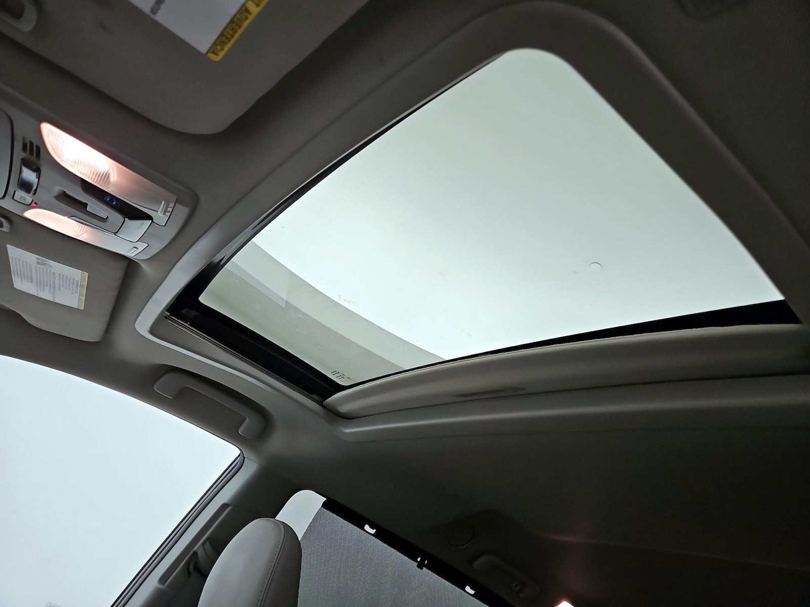 2019 Toyota Sienna XLE - Photo 21