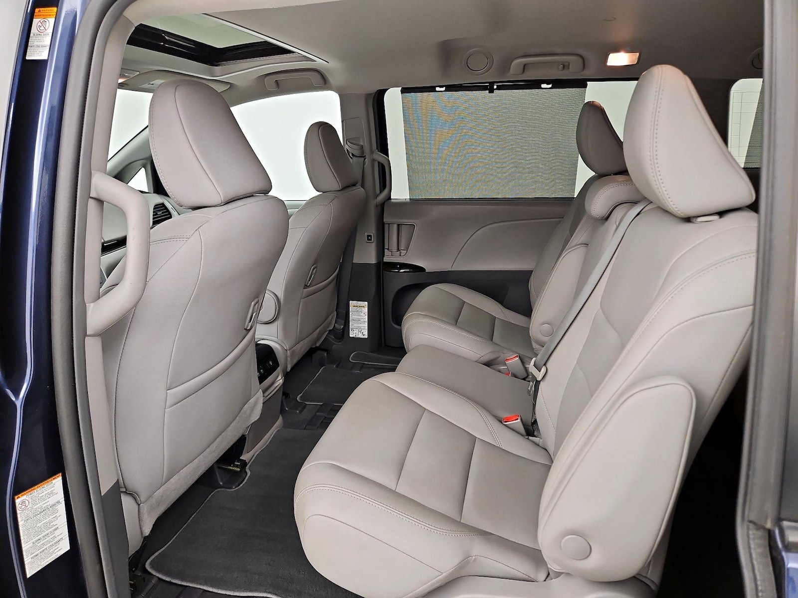 2019 Toyota Sienna XLE - Photo 22