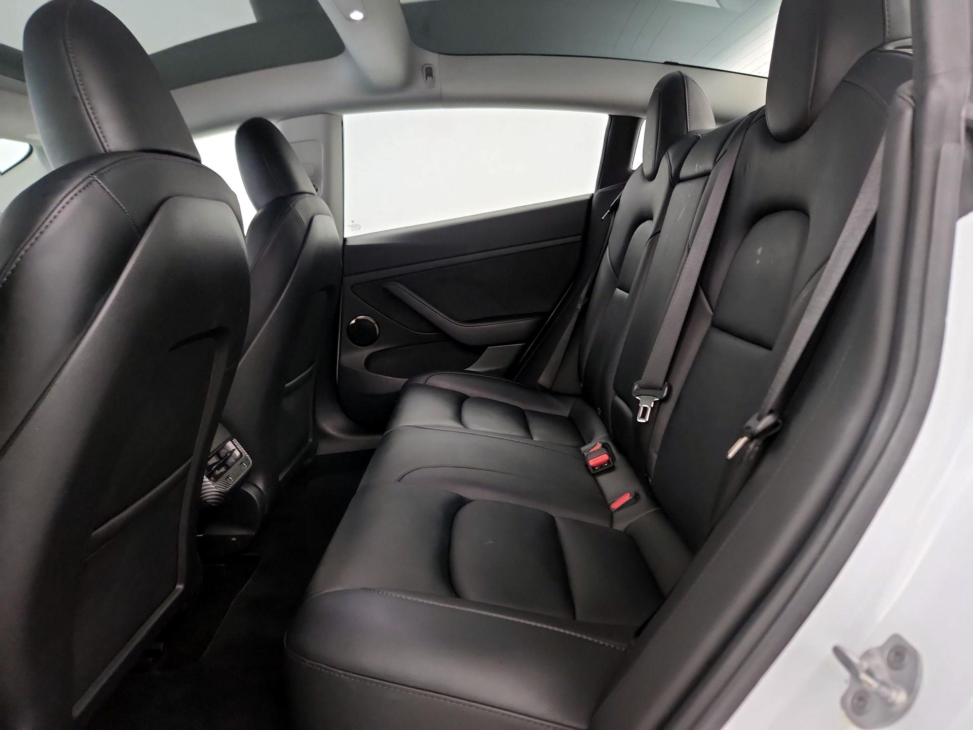 Thumbnail: 2023 Tesla Model 3 - 18
