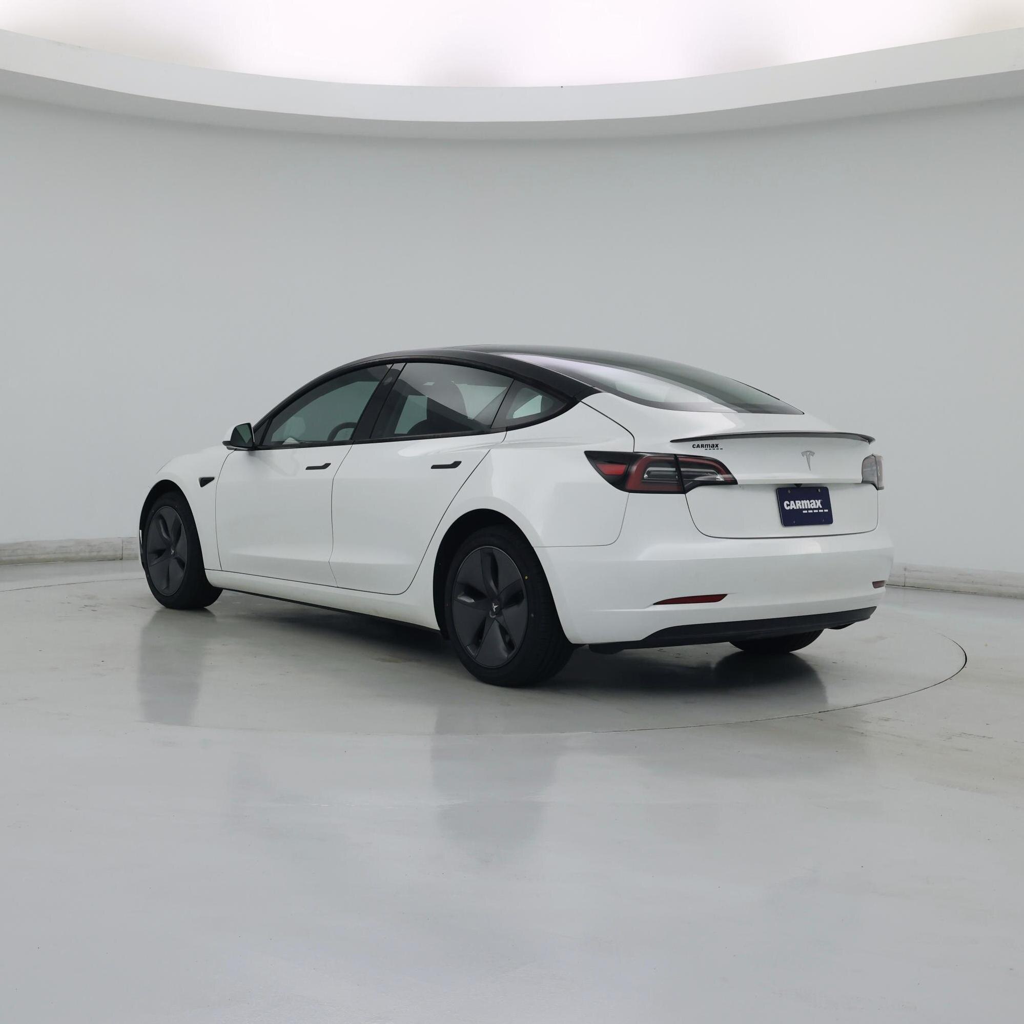 Thumbnail: 2023 Tesla Model 3 - 2