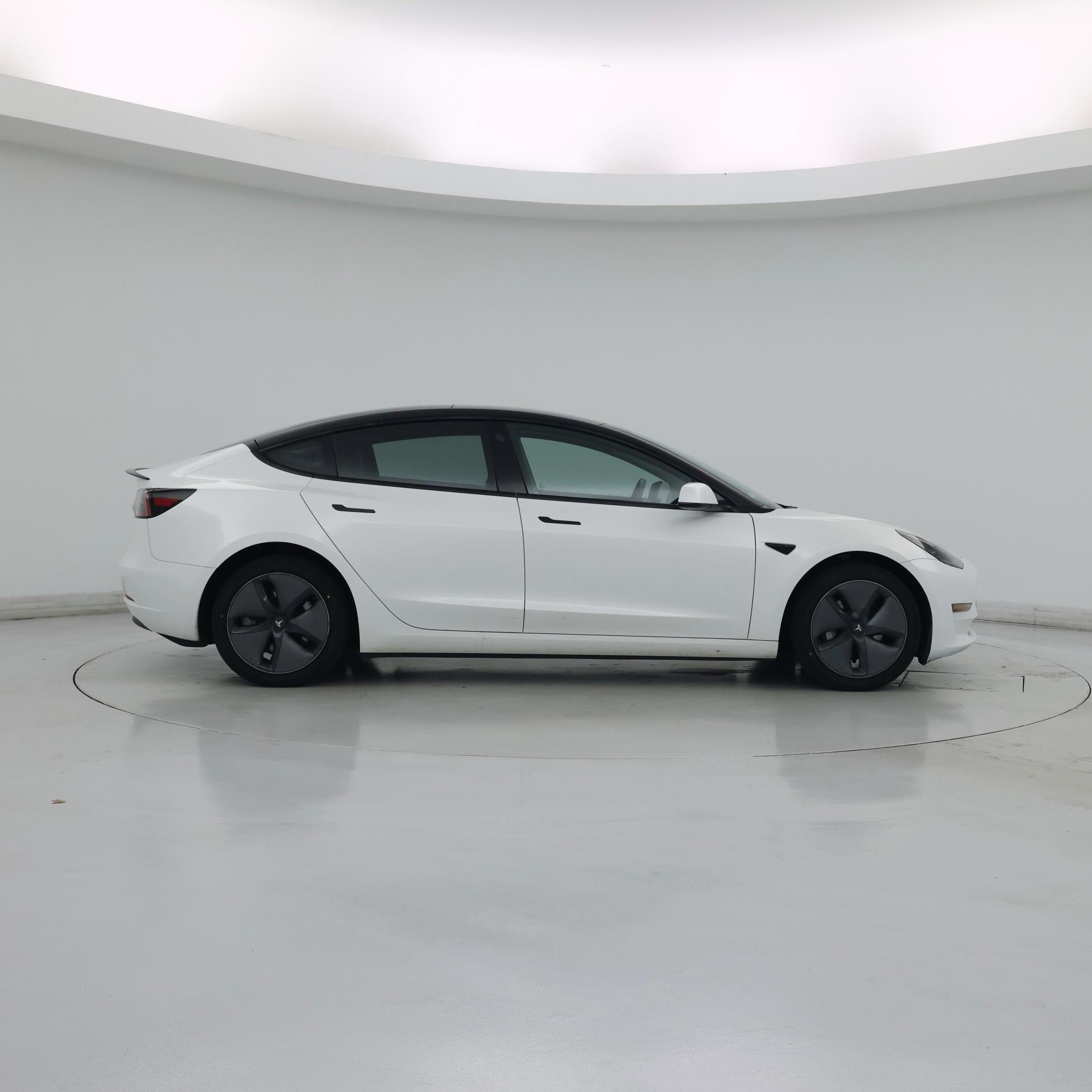 Thumbnail: 2023 Tesla Model 3 - 7