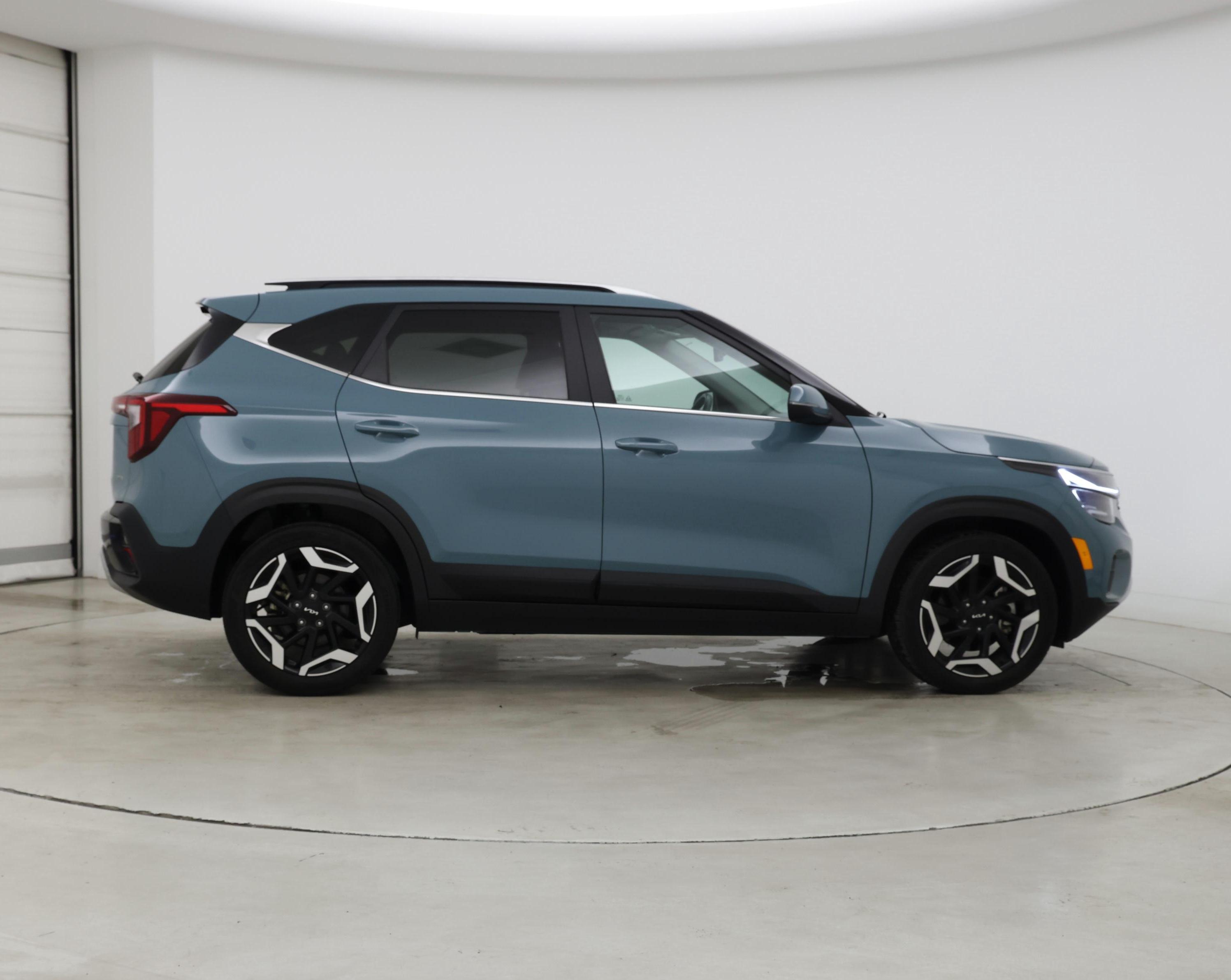 Thumbnail: 2024 Kia Seltos - 7