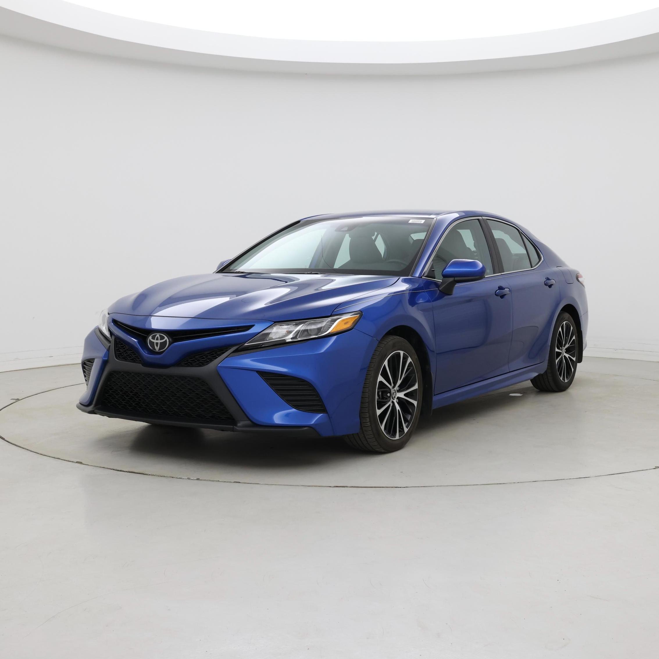 Thumbnail: 2020 Toyota Camry - 4