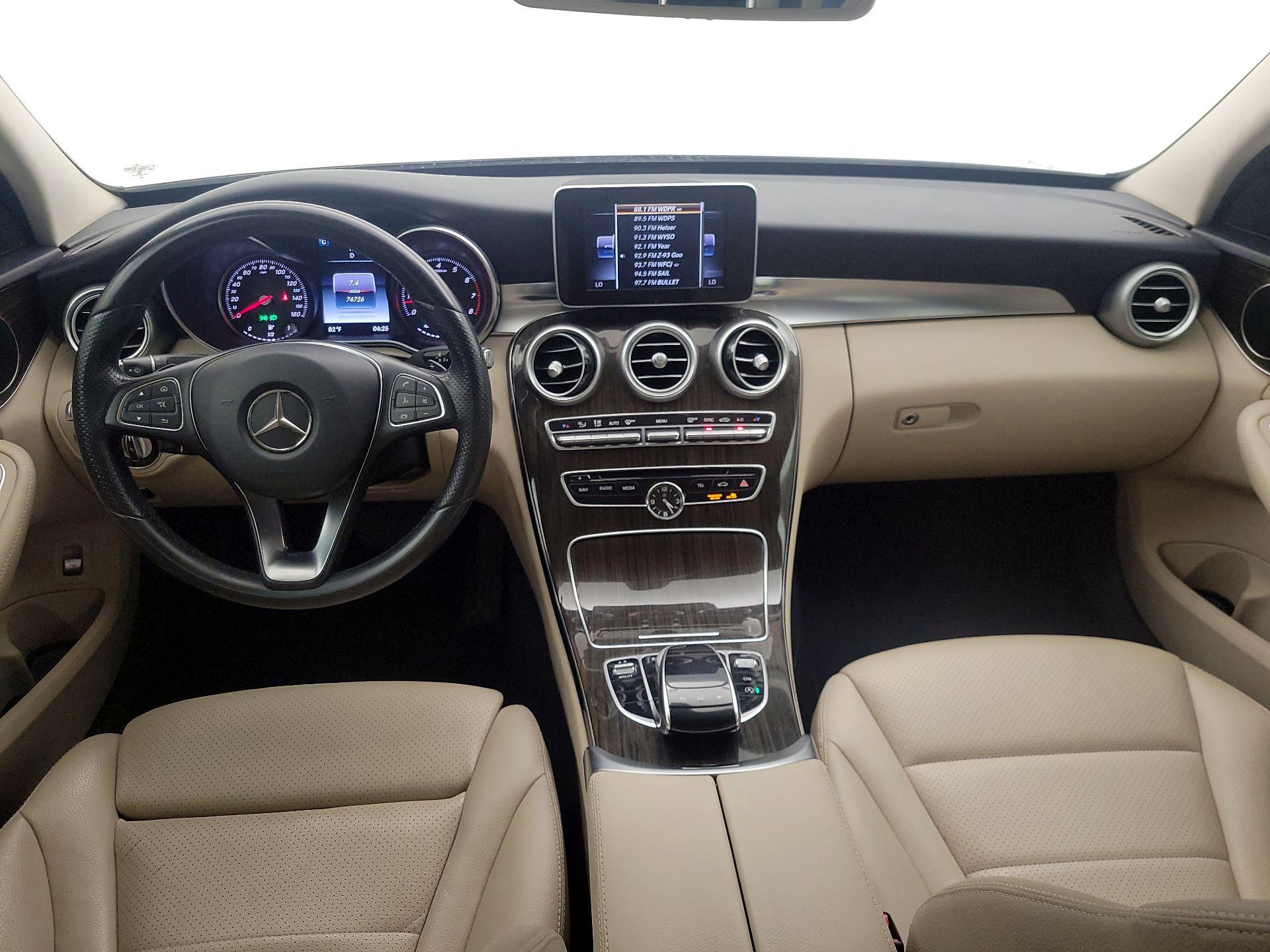 Thumbnail: 2015 Mercedes-Benz C-Class - 9