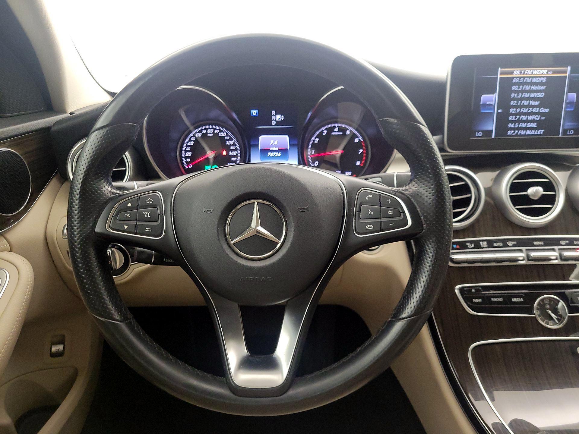 Thumbnail: 2015 Mercedes-Benz C-Class - 10