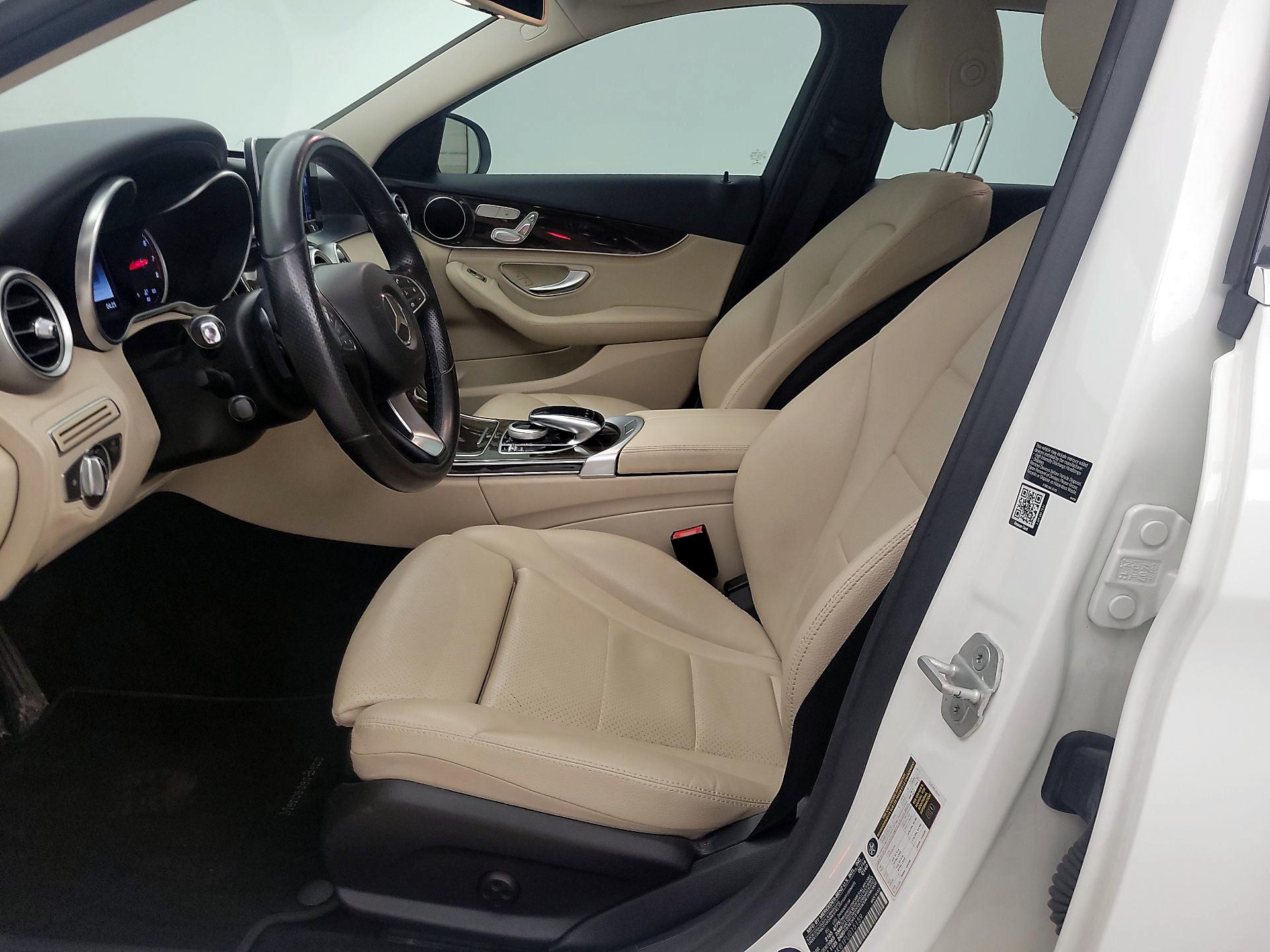 Thumbnail: 2015 Mercedes-Benz C-Class - 11