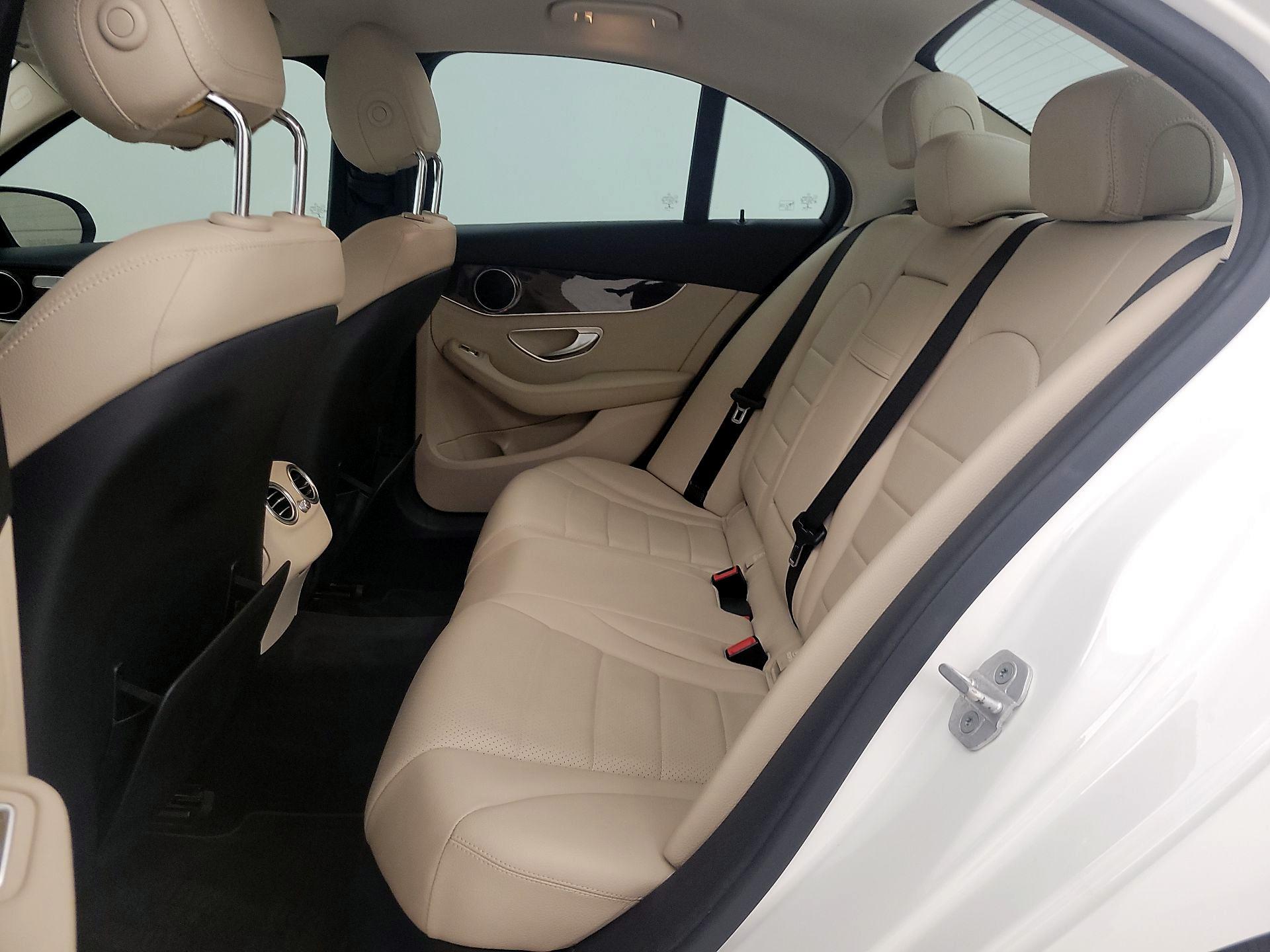 Thumbnail: 2015 Mercedes-Benz C-Class - 19