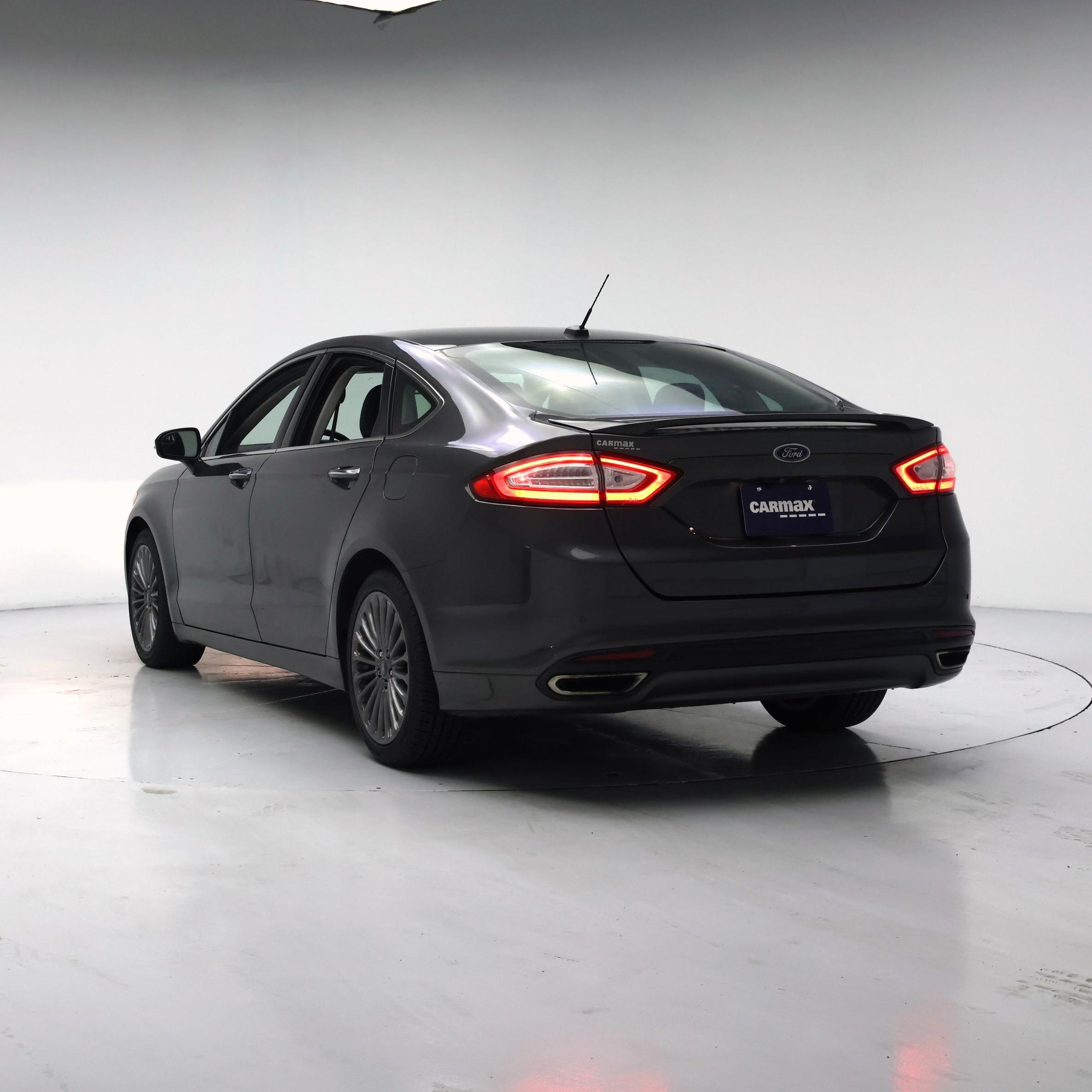 Thumbnail: 2016 Ford Fusion - 2