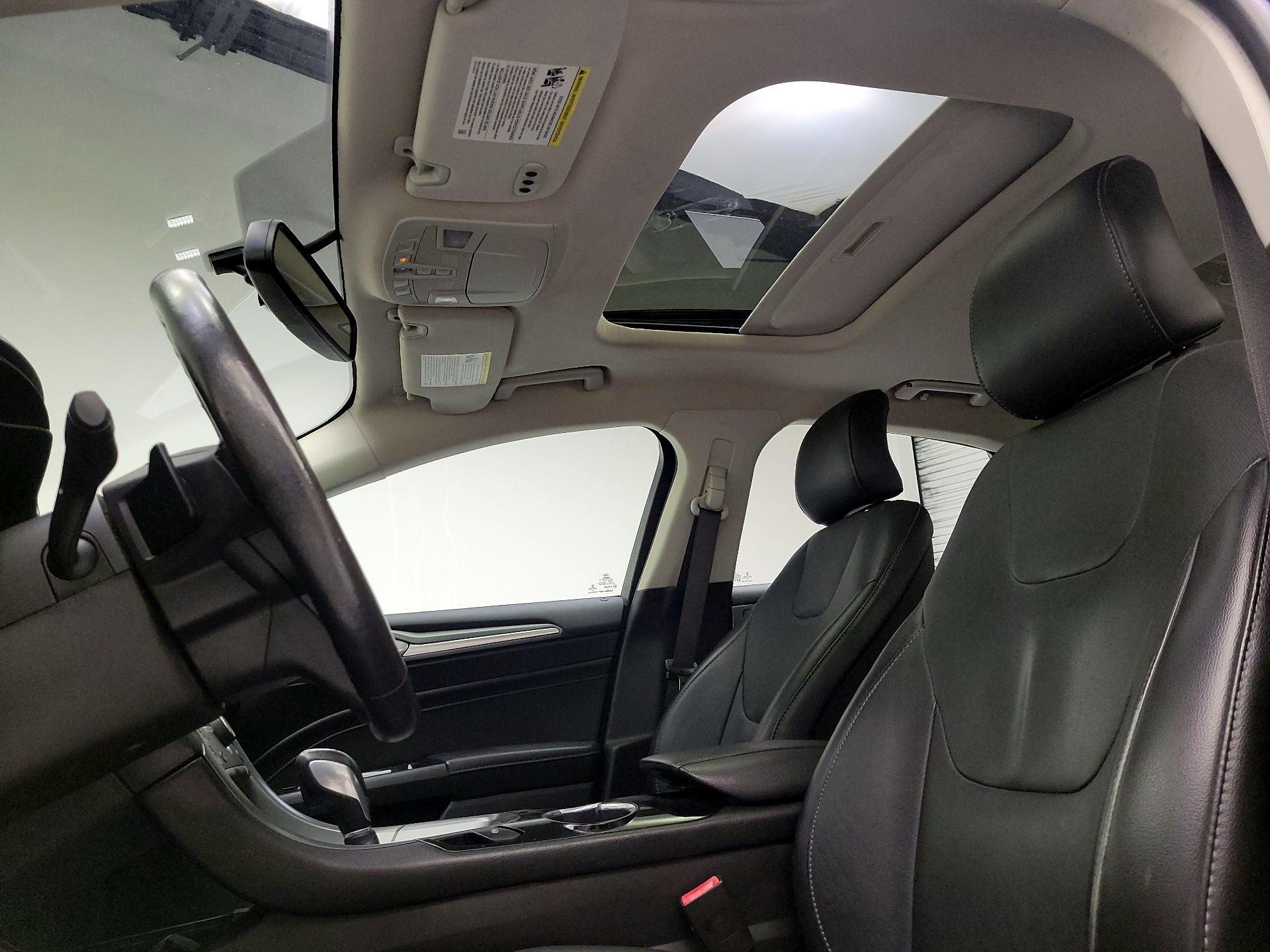 Thumbnail: 2016 Ford Fusion - 19