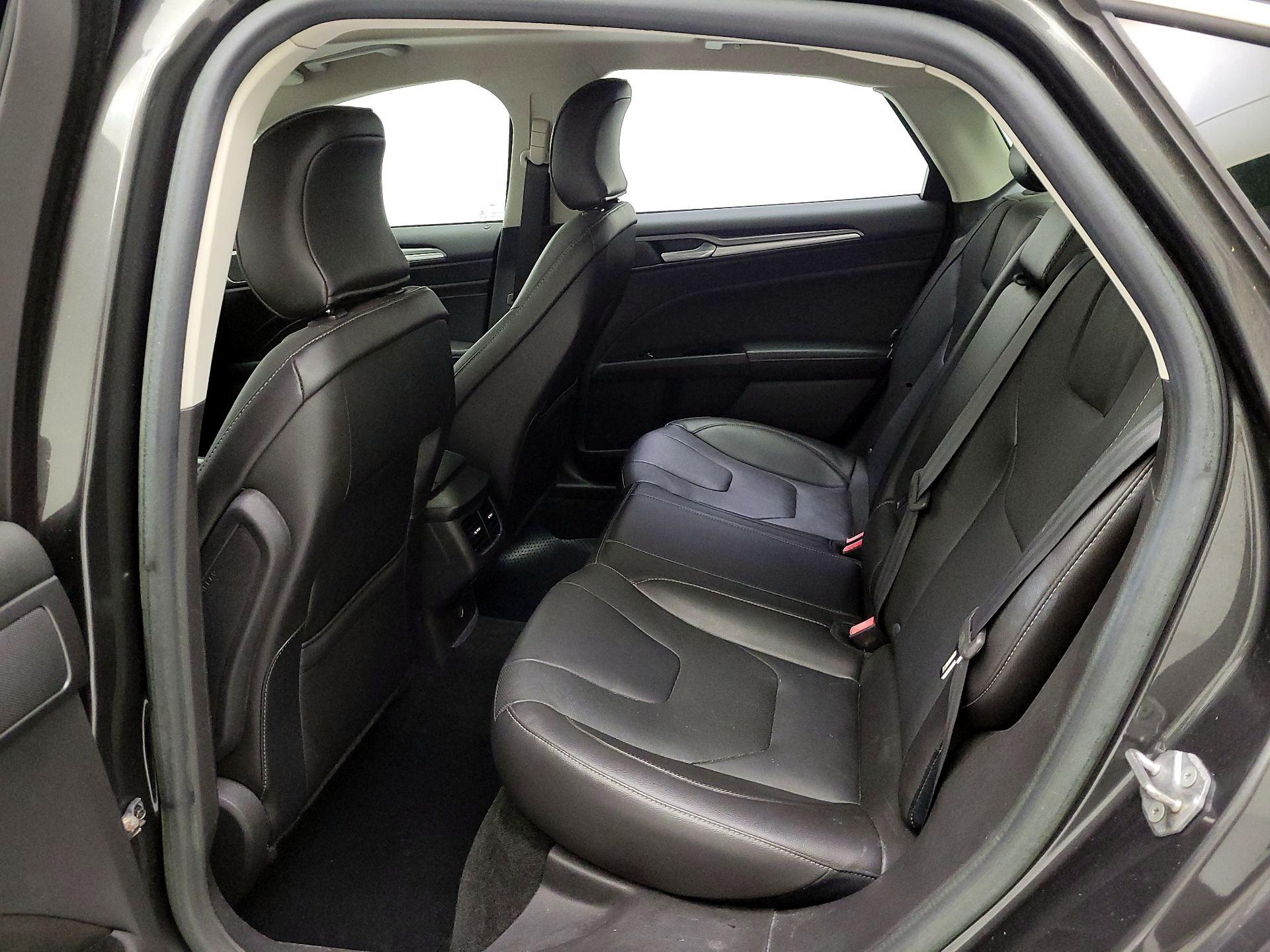 Thumbnail: 2016 Ford Fusion - 20
