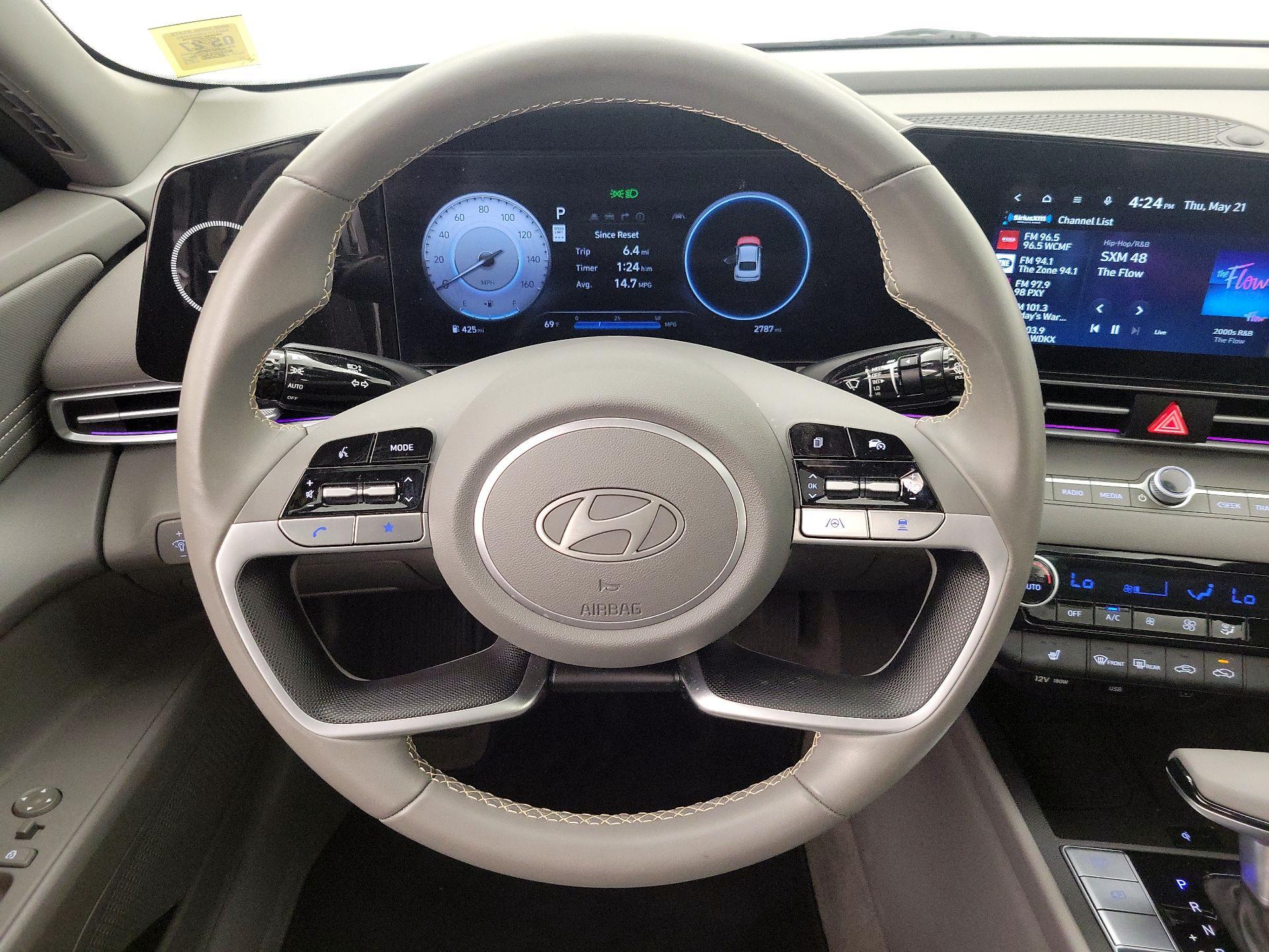 Thumbnail: 2024 Hyundai Elantra - 10