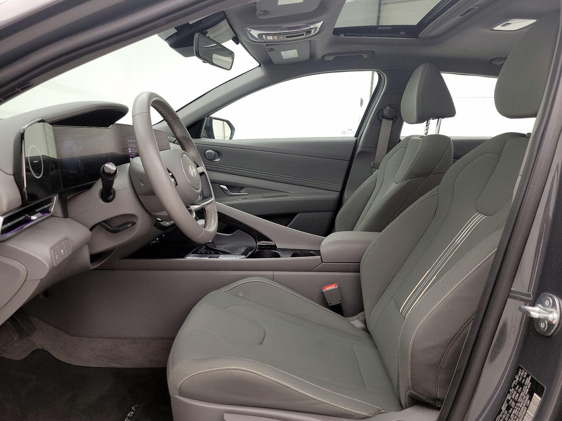 Thumbnail: 2024 Hyundai Elantra - 11