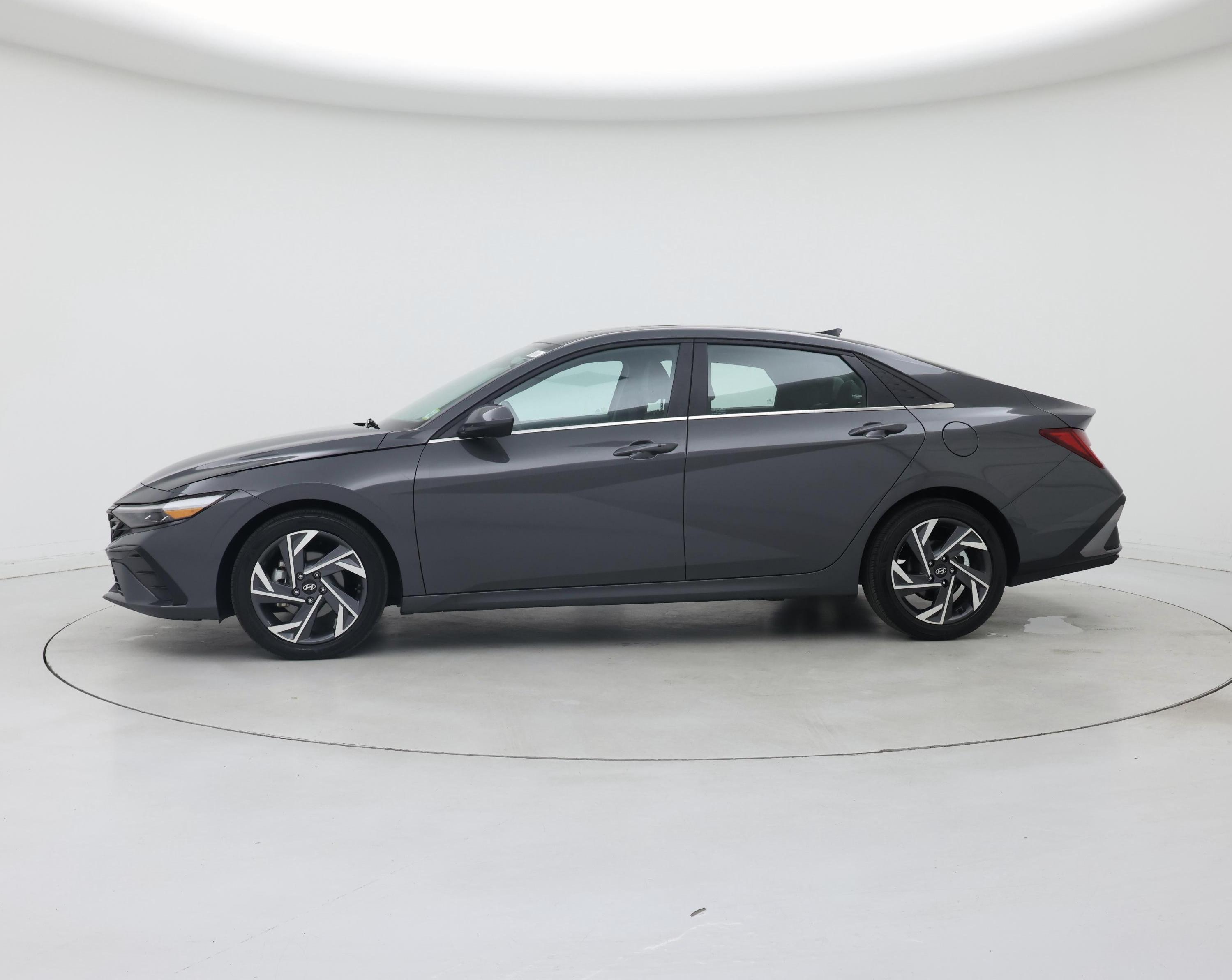 Thumbnail: 2024 Hyundai Elantra - 3