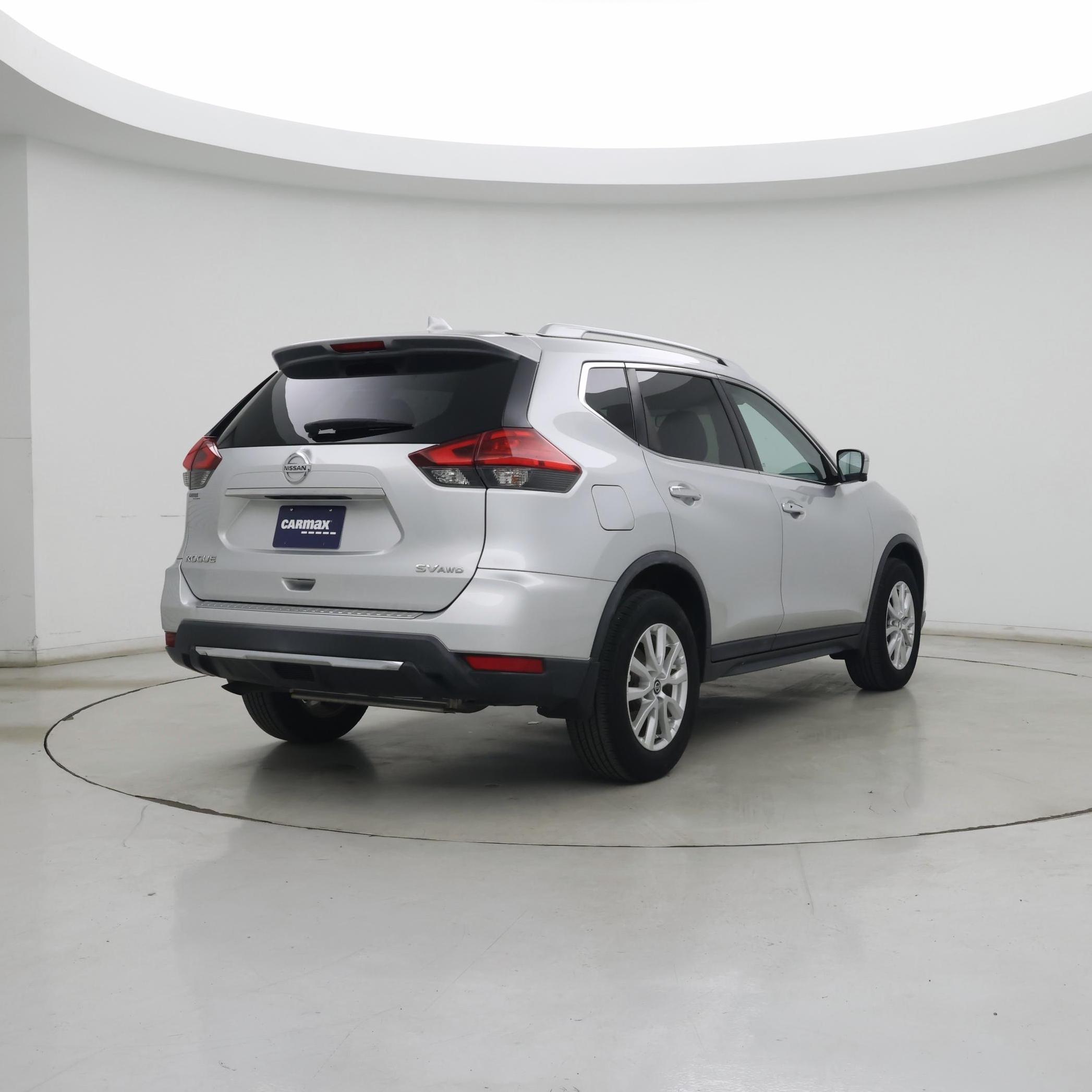 Thumbnail: 2017 Nissan Rogue - 8