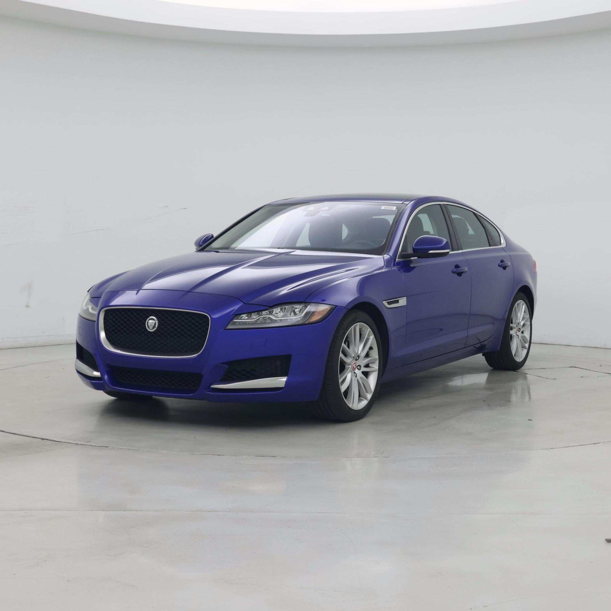 Thumbnail: 2017 Jaguar XF - 4