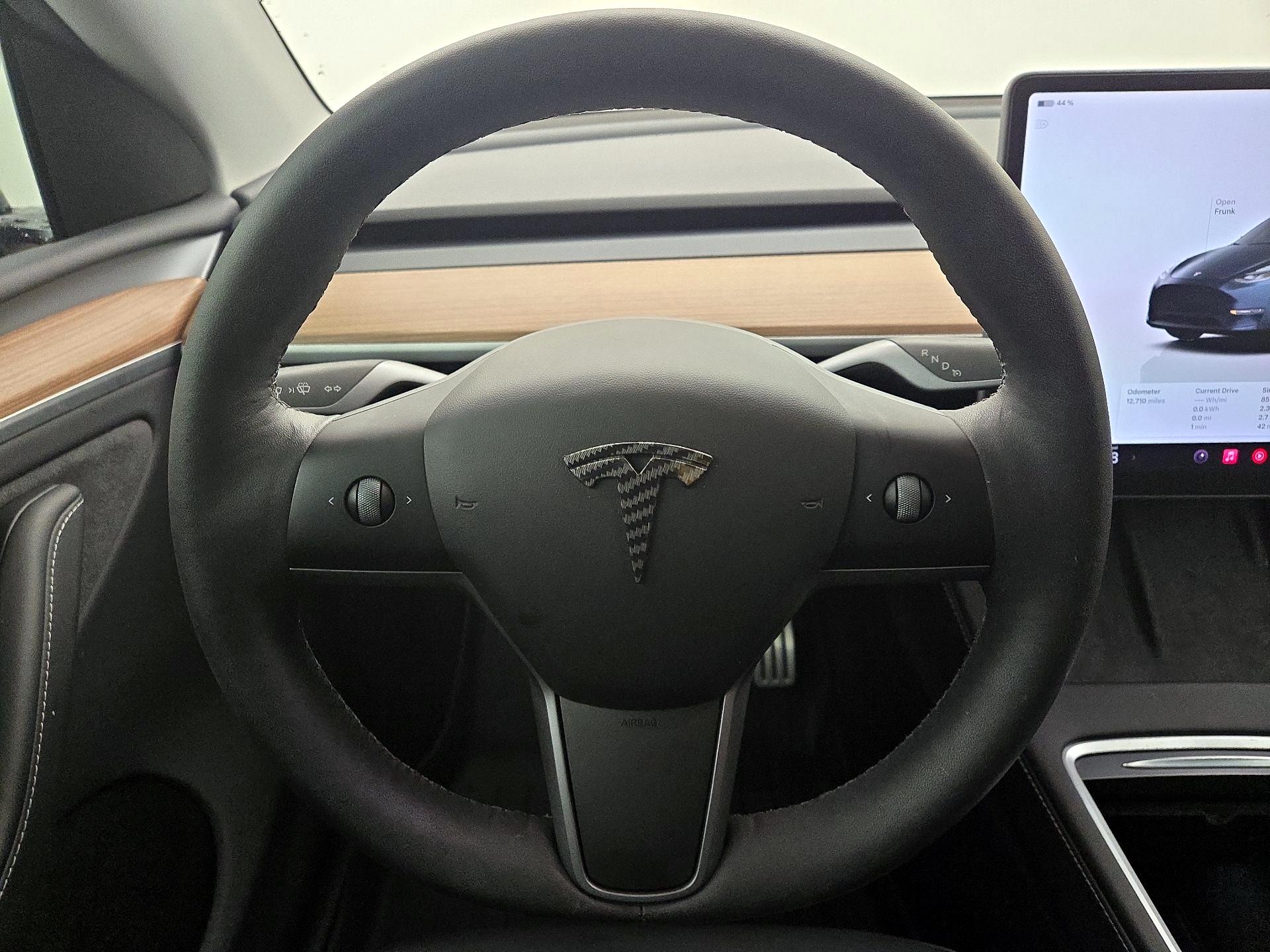 Thumbnail: 2024 Tesla Model Y - 10