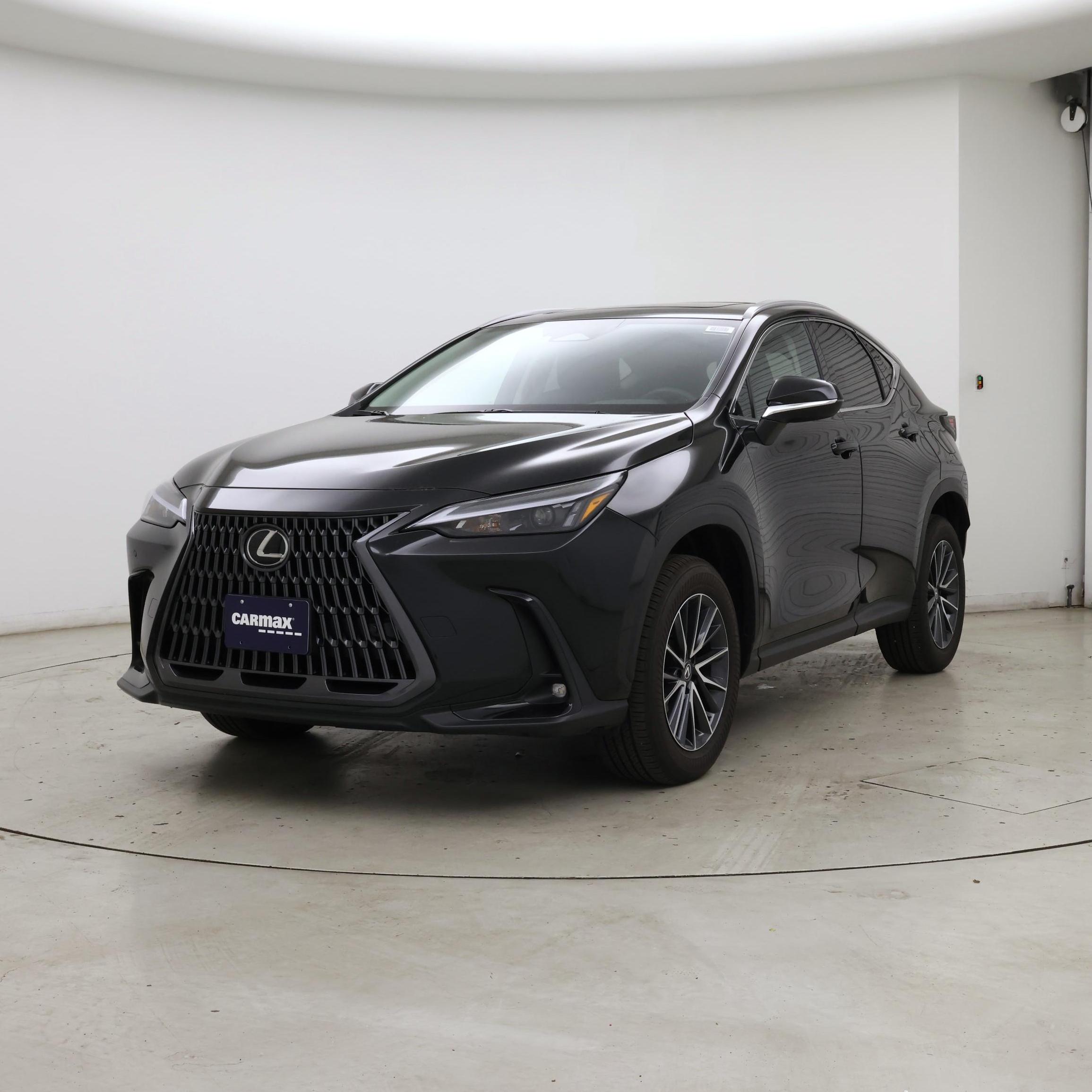 Thumbnail: 2025 Lexus NX - 4