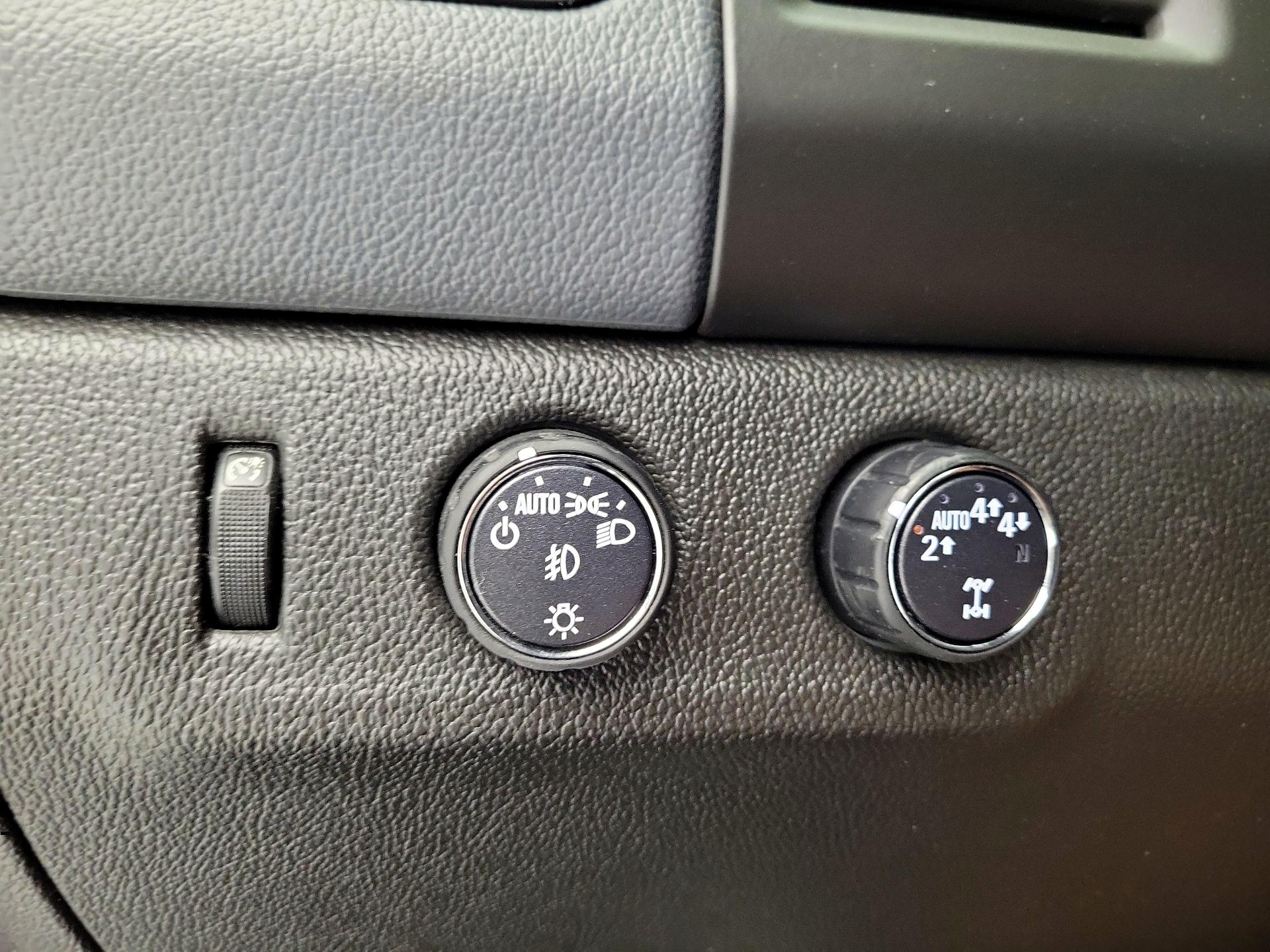 Thumbnail: 2018 Chevrolet Colorado - 13