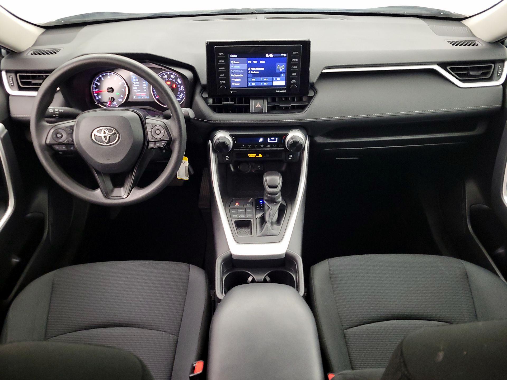 Thumbnail: 2021 Toyota RAV4 - 9