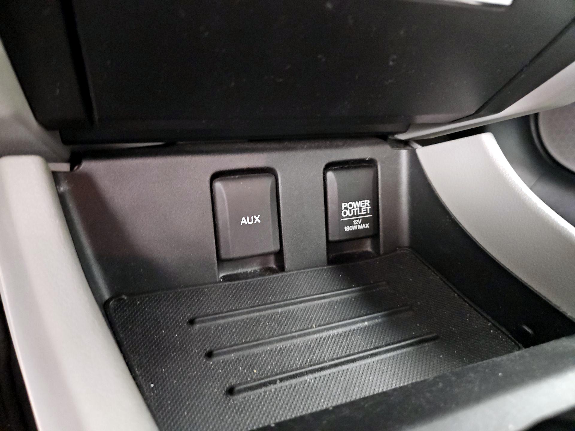 Thumbnail: 2015 Honda Civic - 18