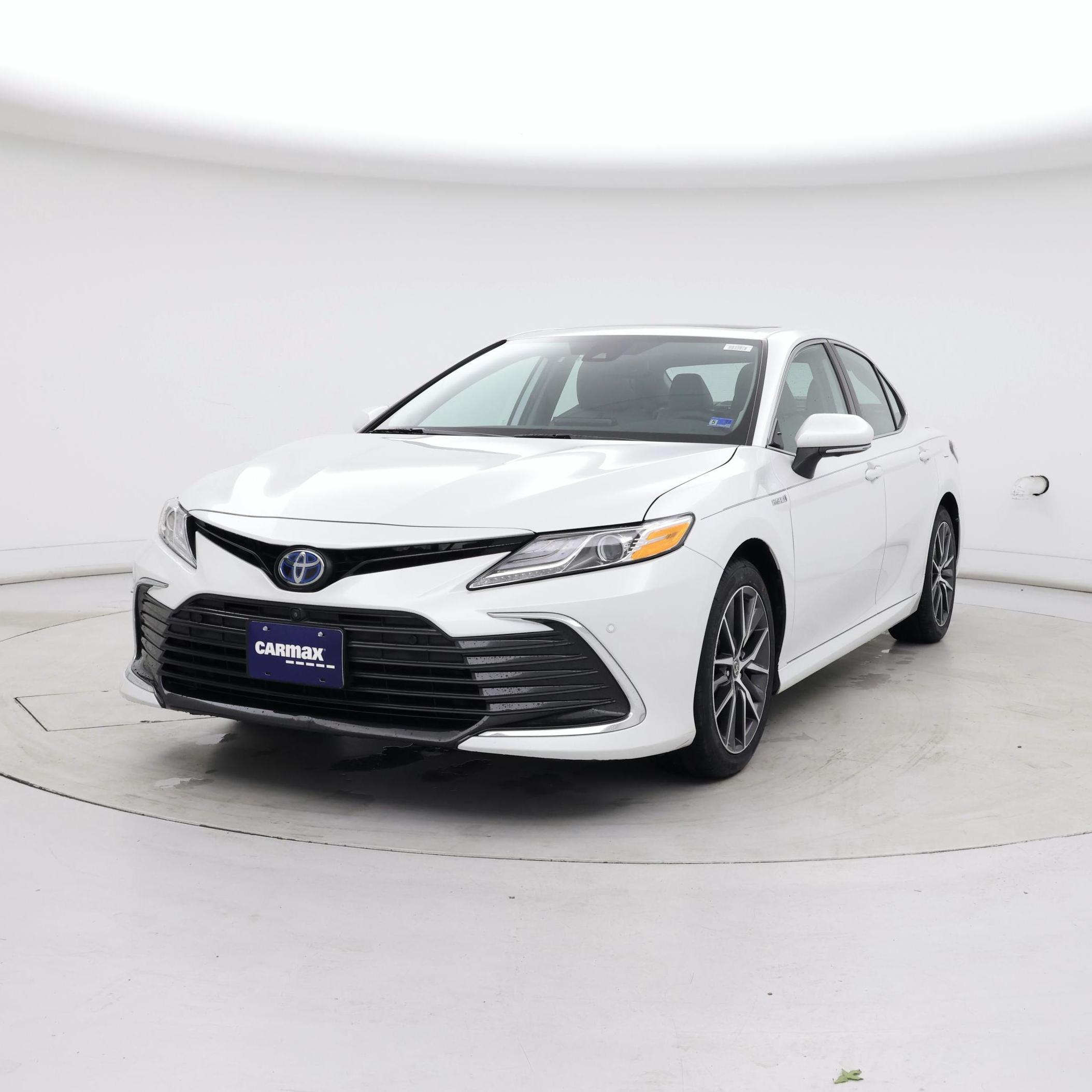 Thumbnail: 2021 Toyota Camry - 4