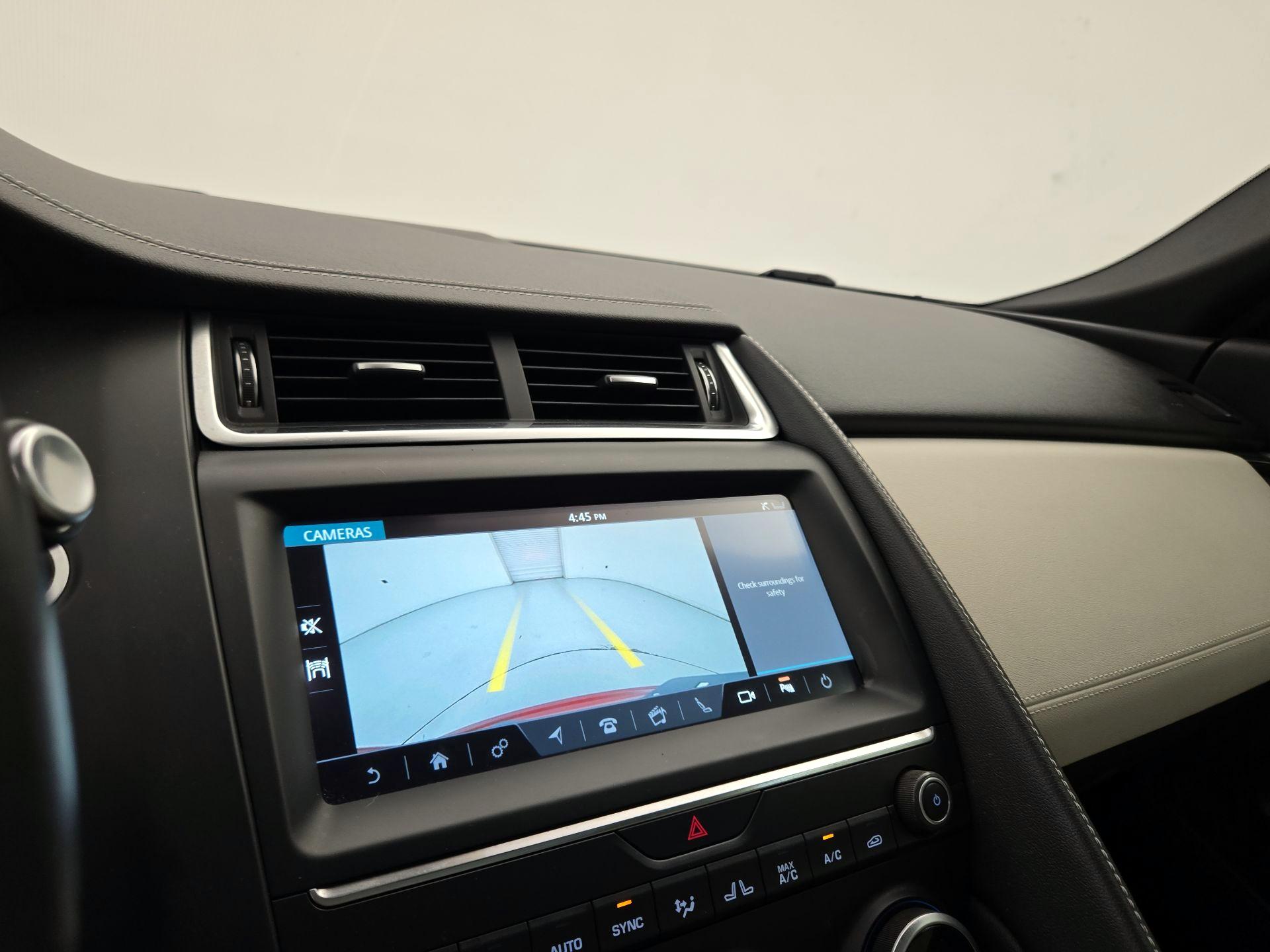 Thumbnail: 2020 Jaguar E-Pace - 15