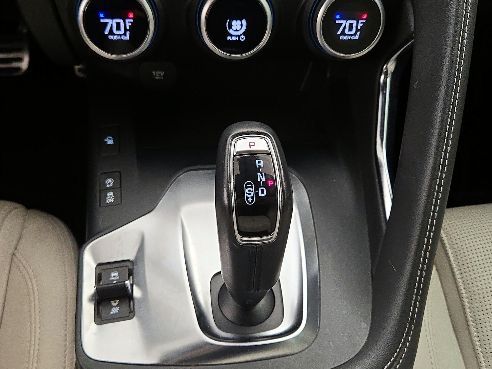 2020 Jaguar E-PACE R-Dynamic S - Photo 19