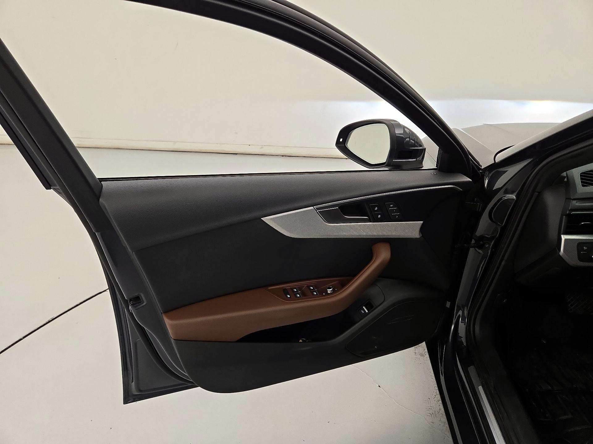 Thumbnail: 2019 Audi A4 - 12