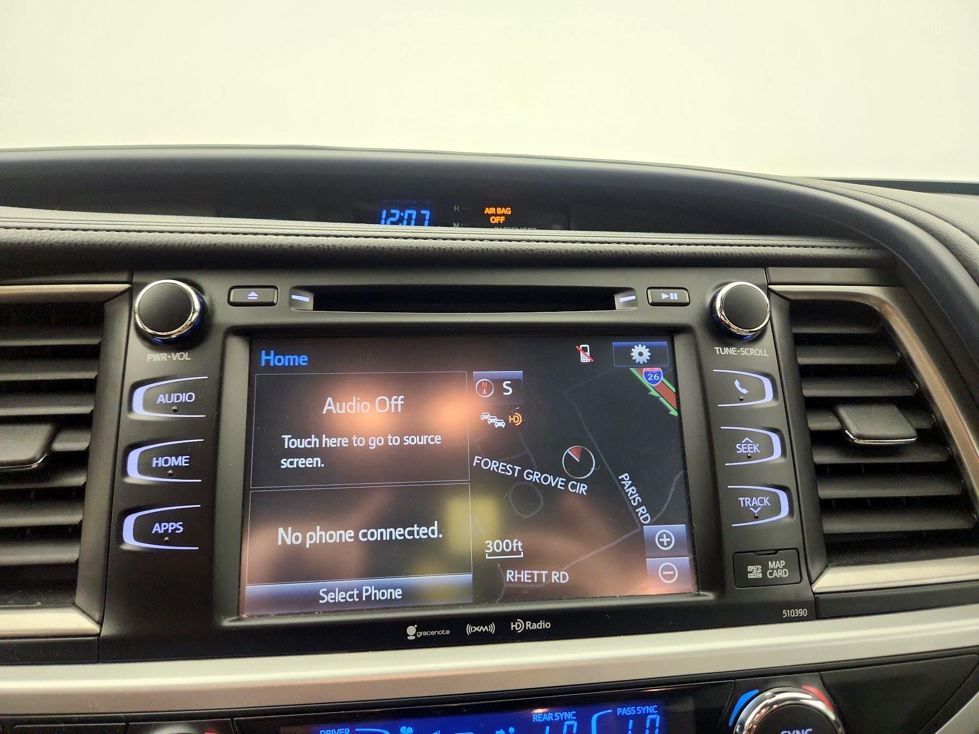 Thumbnail: 2018 Toyota Highlander - 16