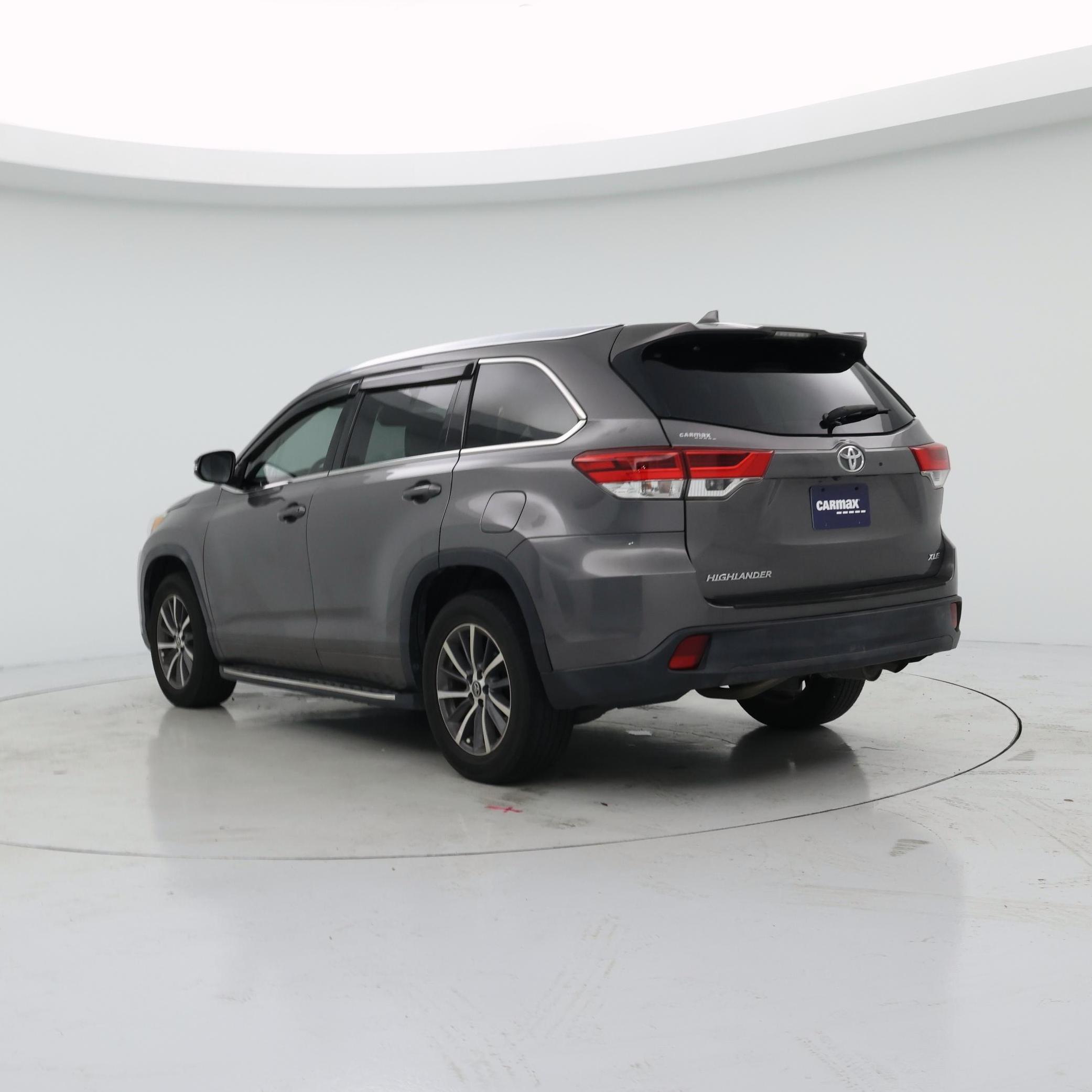 Thumbnail: 2018 Toyota Highlander - 2